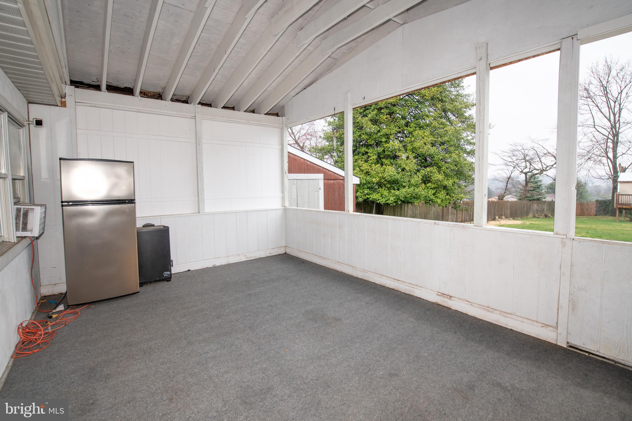 SOMERTON - Residential