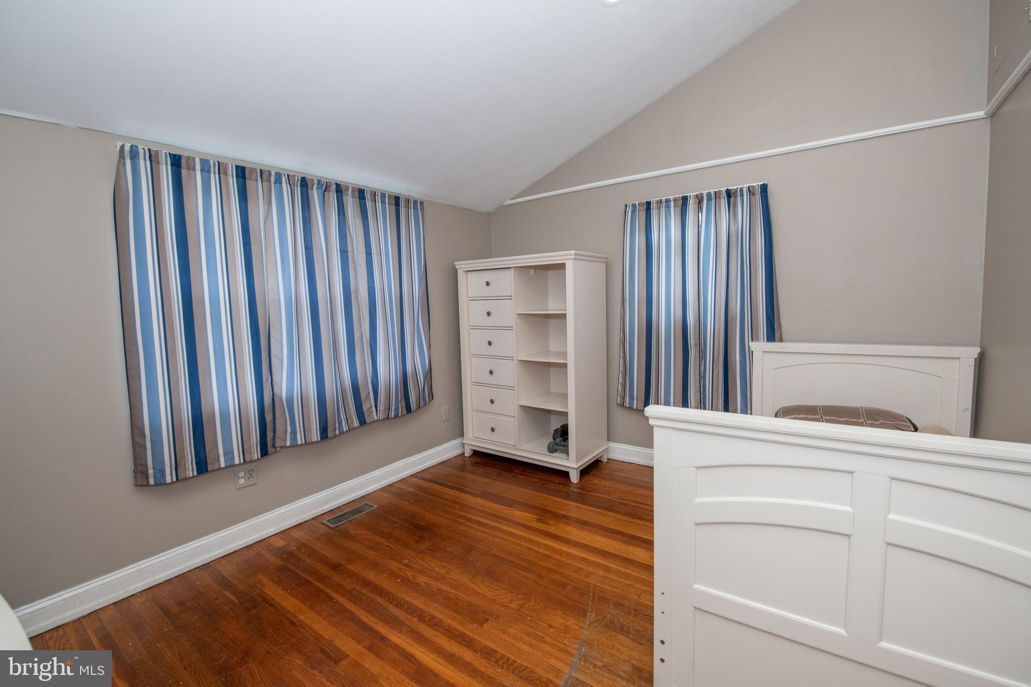 SOMERTON - Residential