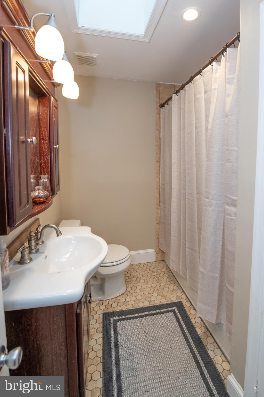 SOMERTON - Residential