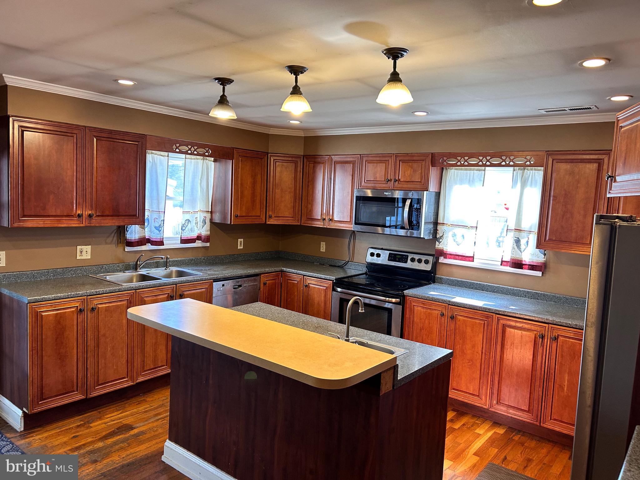 SOMERTON - Residential