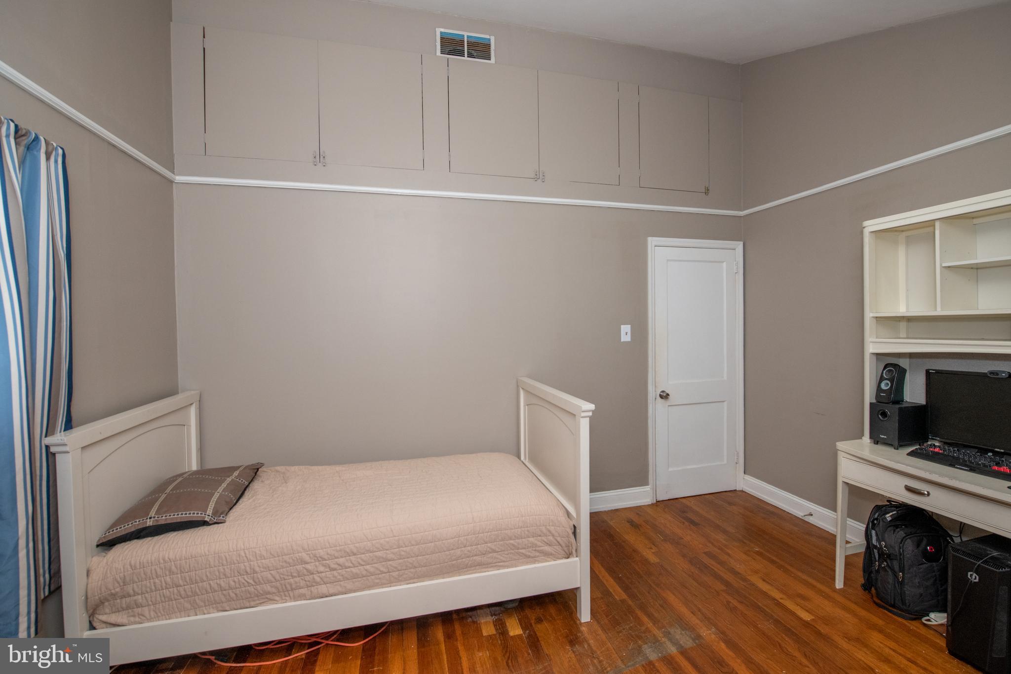 SOMERTON - Residential