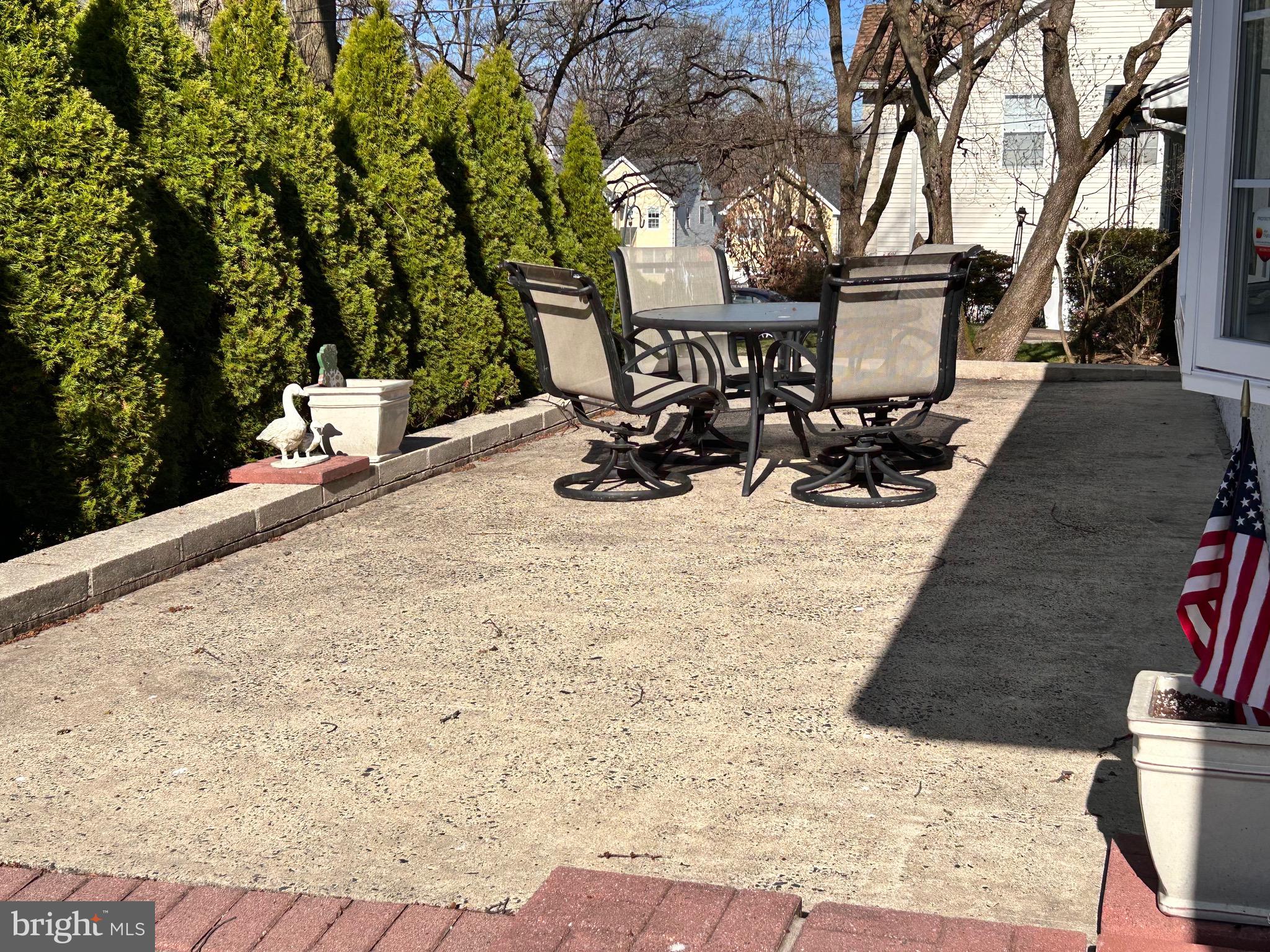 SOMERTON - Residential