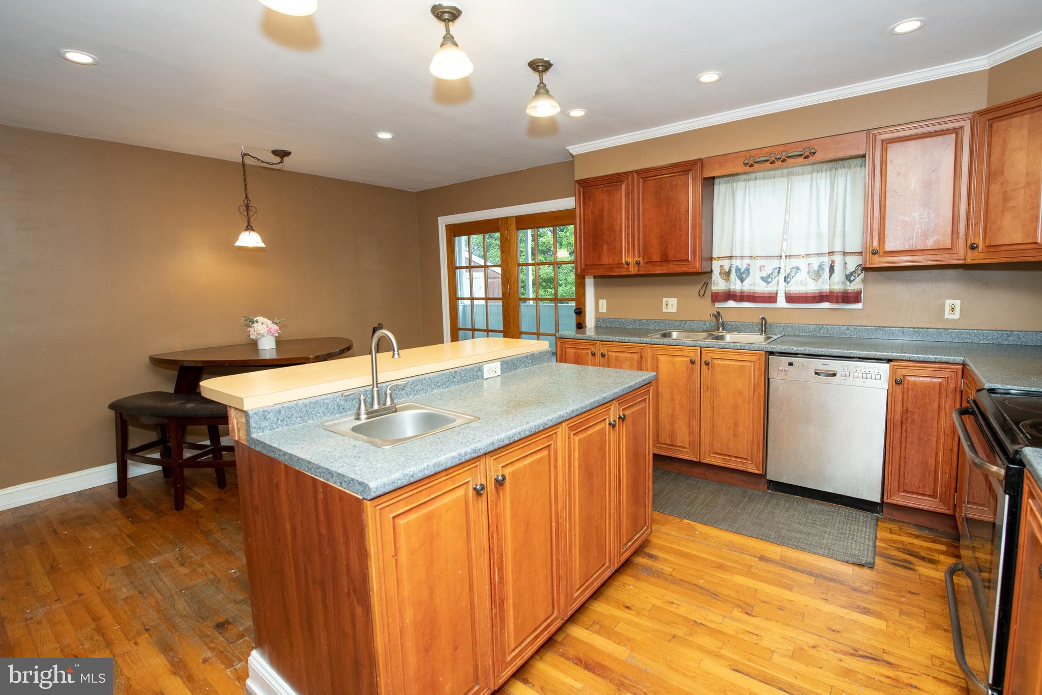 SOMERTON - Residential