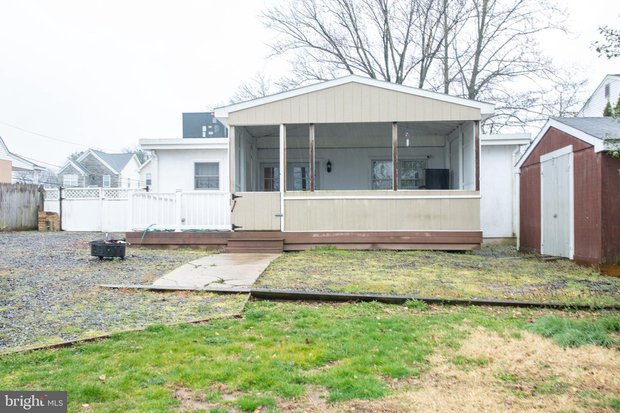 SOMERTON - Residential