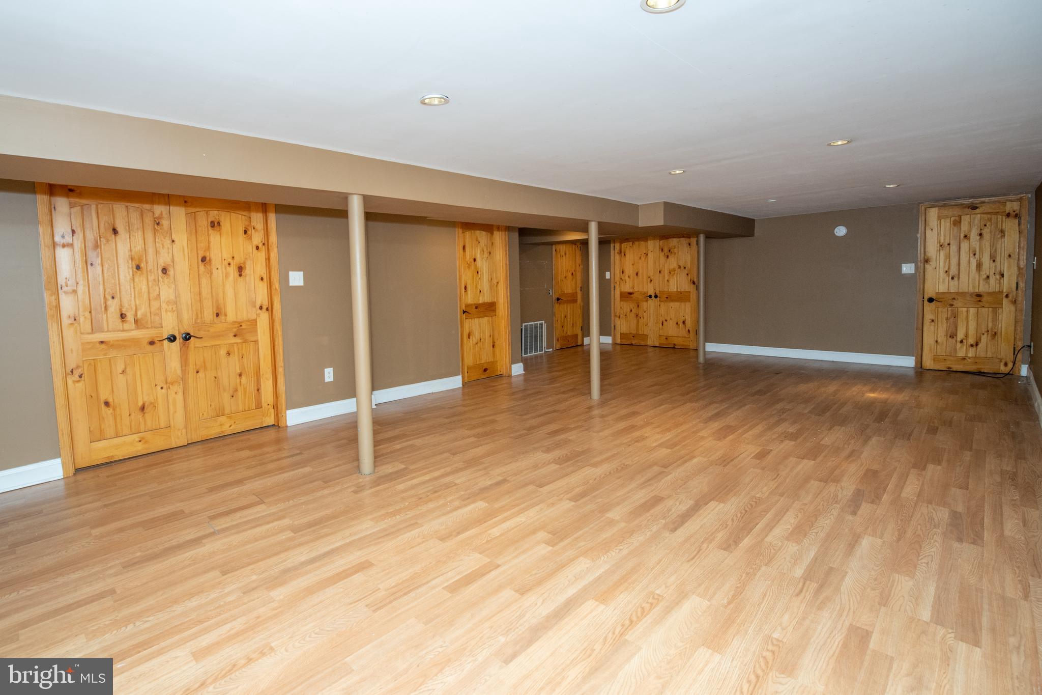 SOMERTON - Residential