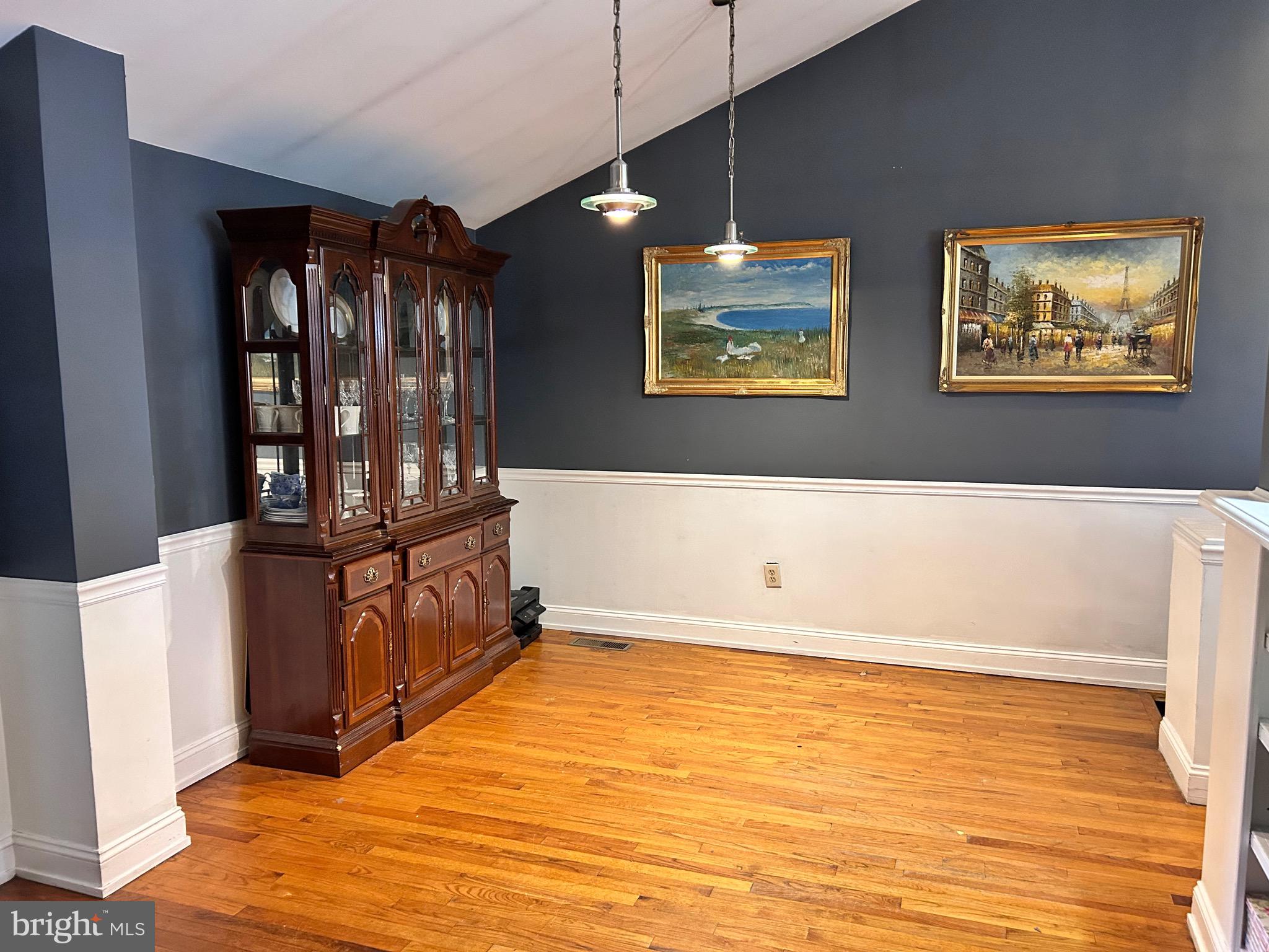 SOMERTON - Residential