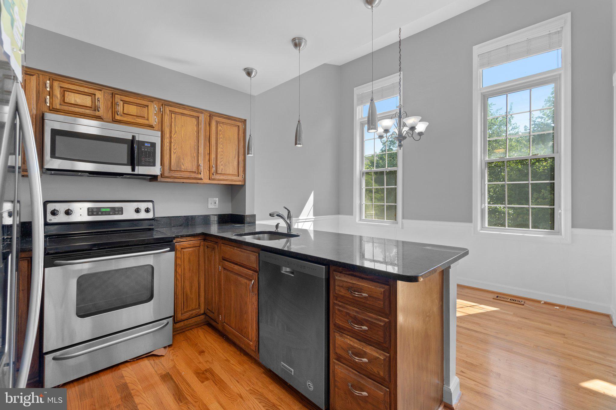 DOMINION - Residential Lease