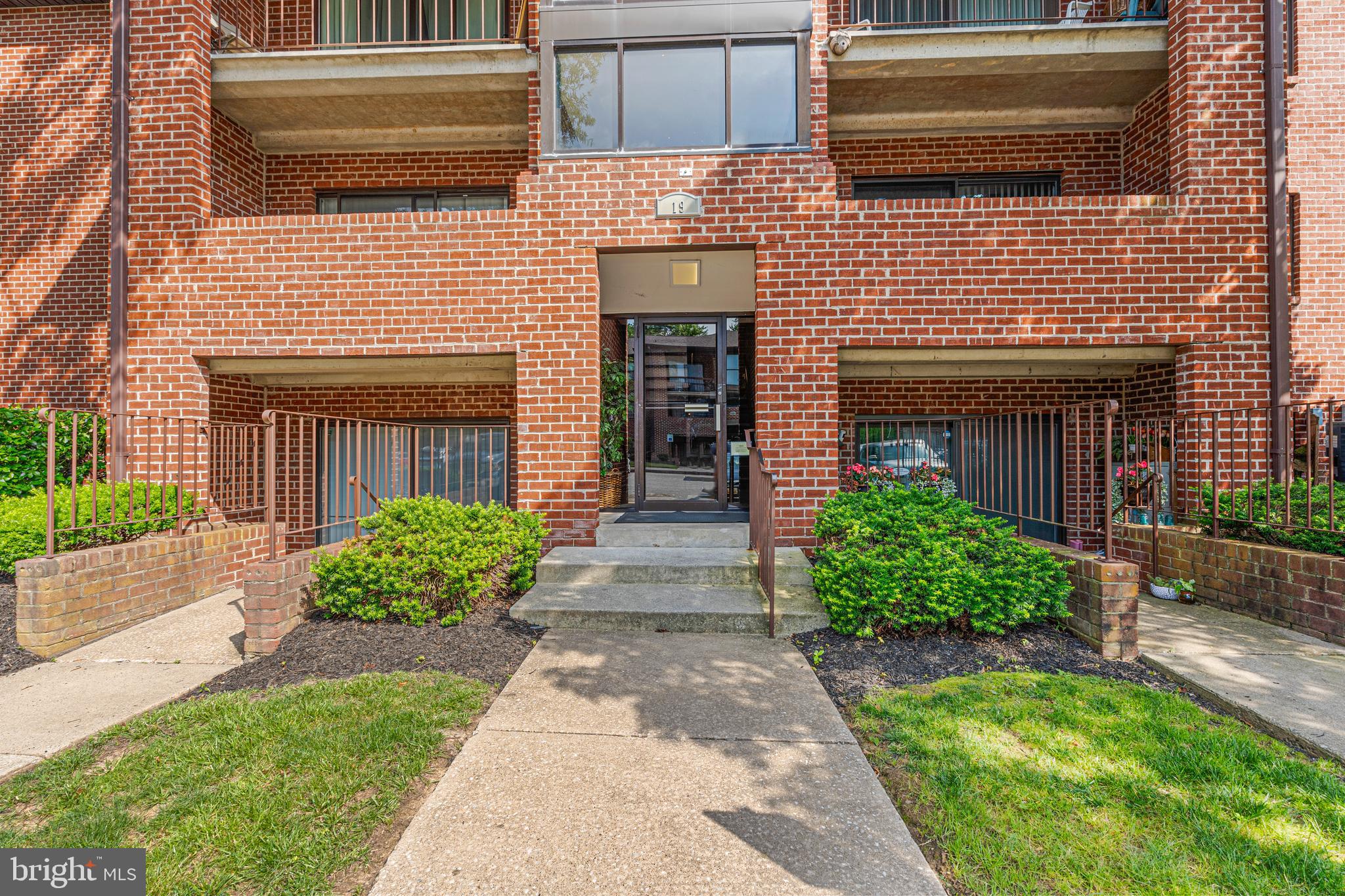 19 JULIET LANE 103