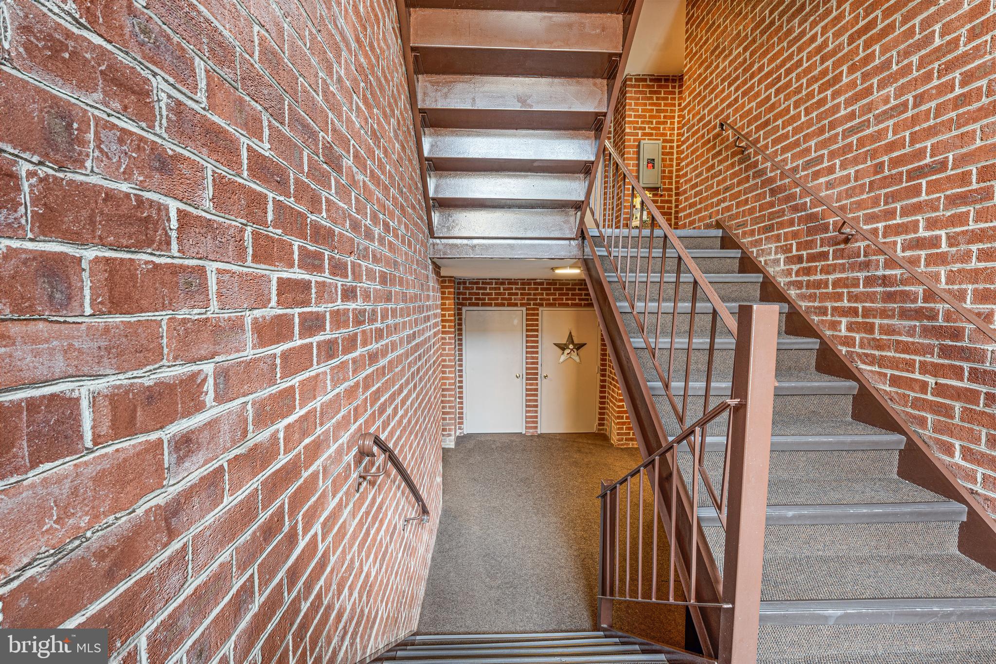 19 JULIET LANE 103