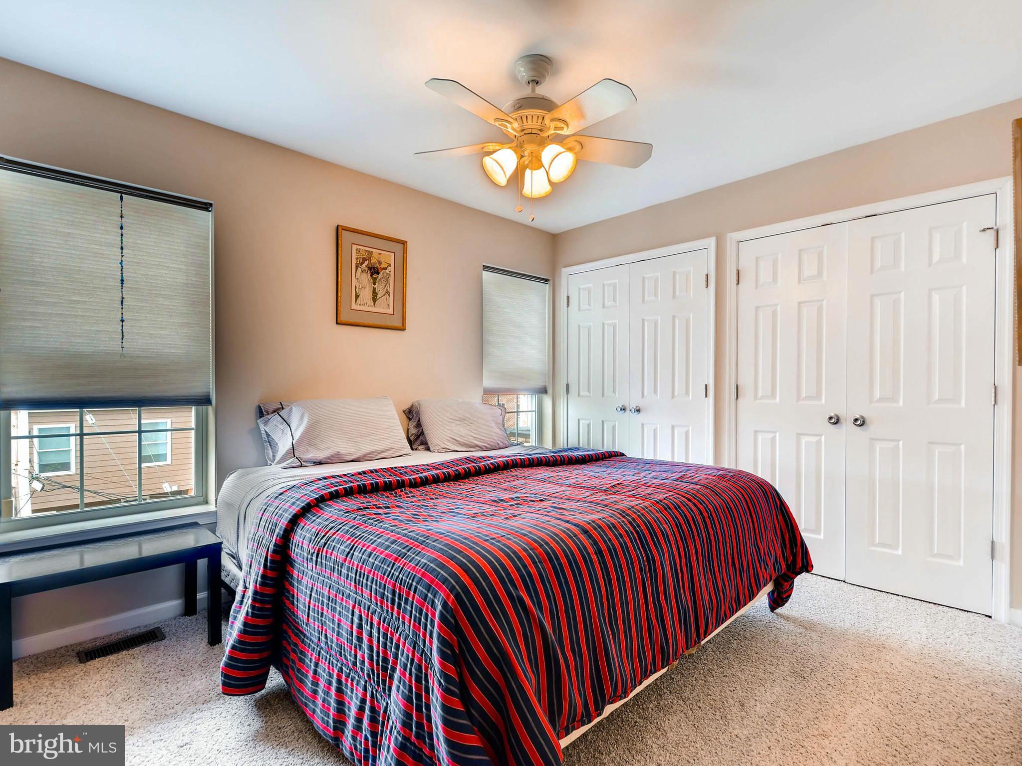 LOCUST POINT - Residential