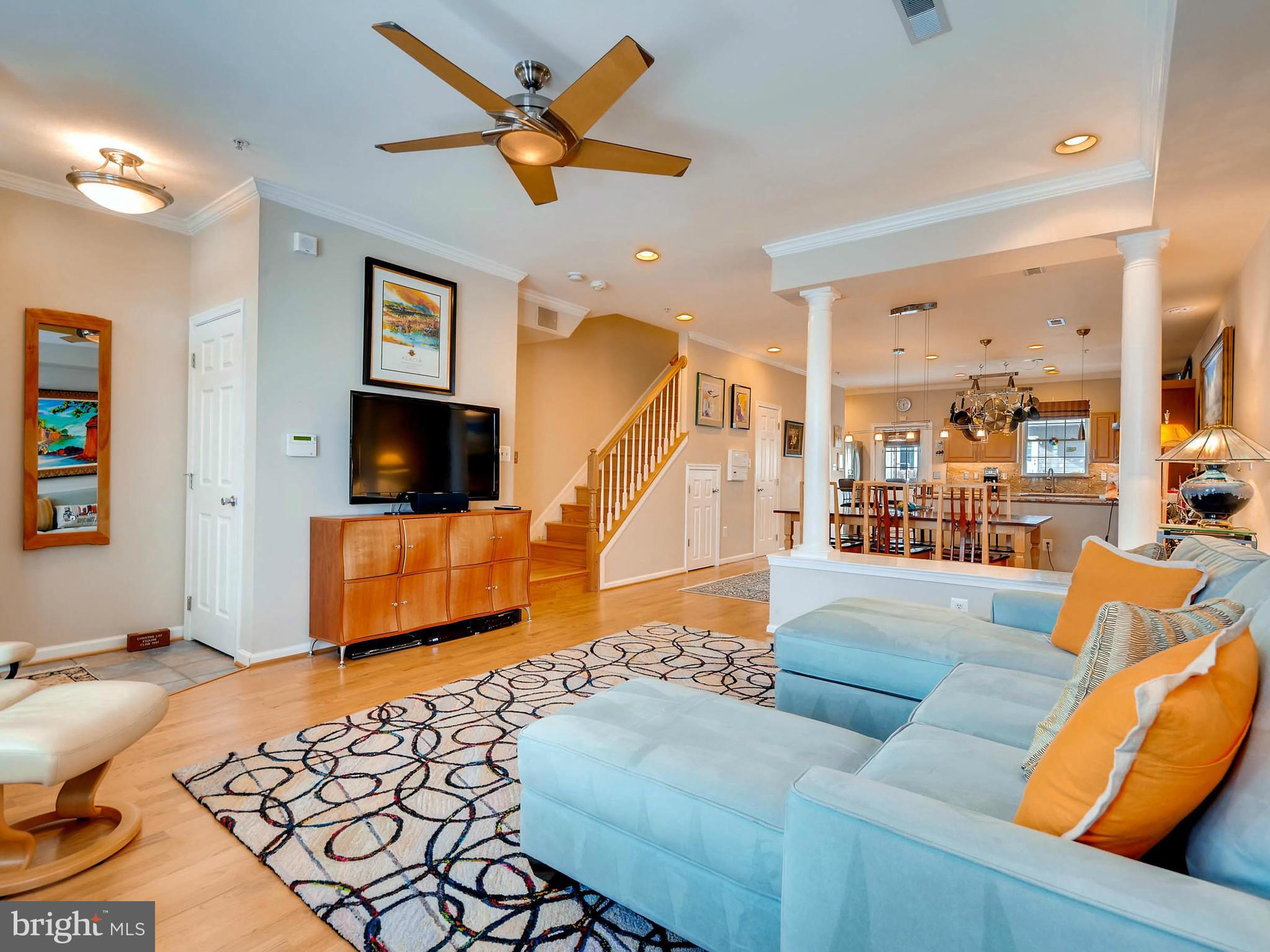 LOCUST POINT - Residential