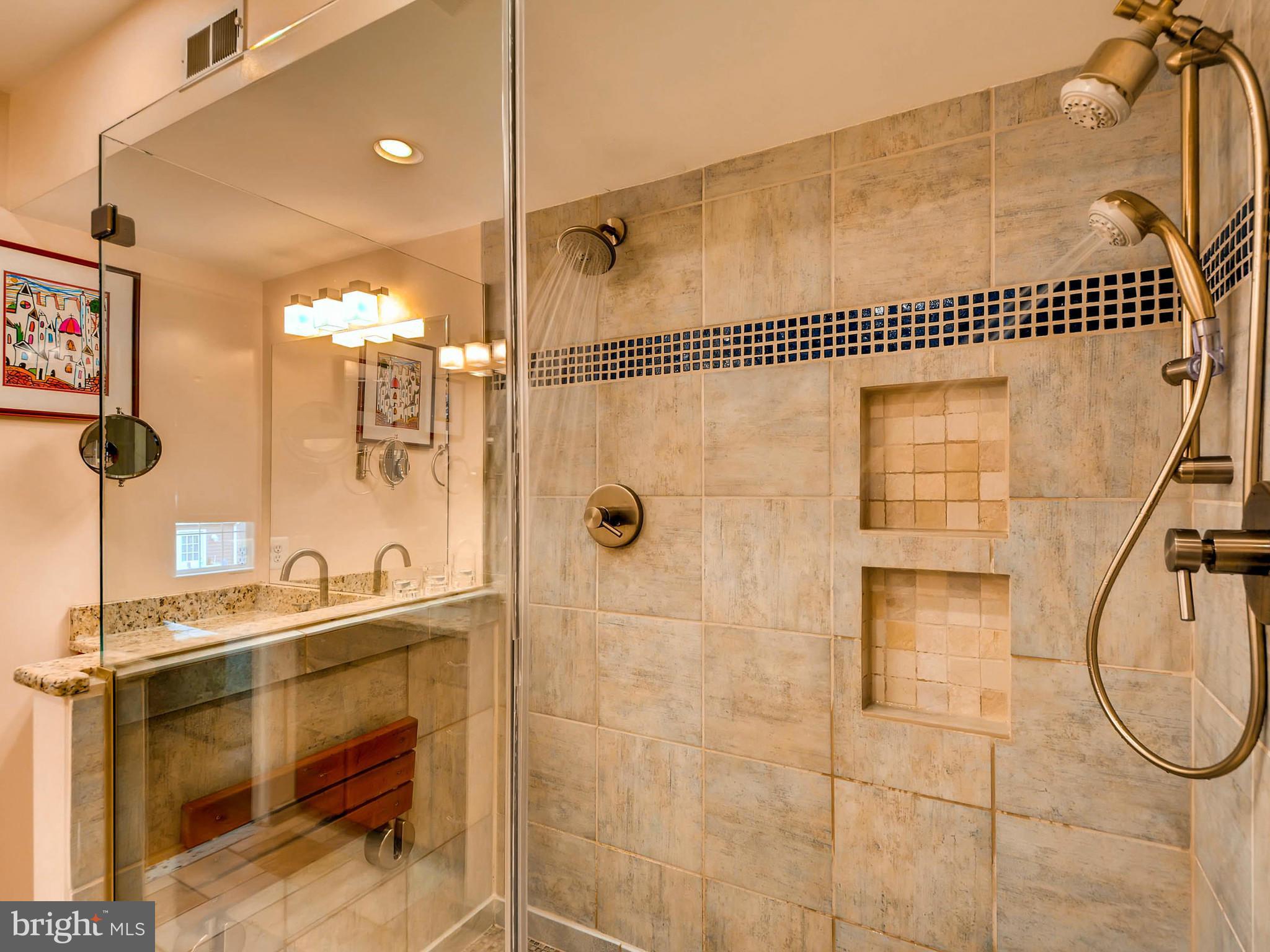 LOCUST POINT - Residential