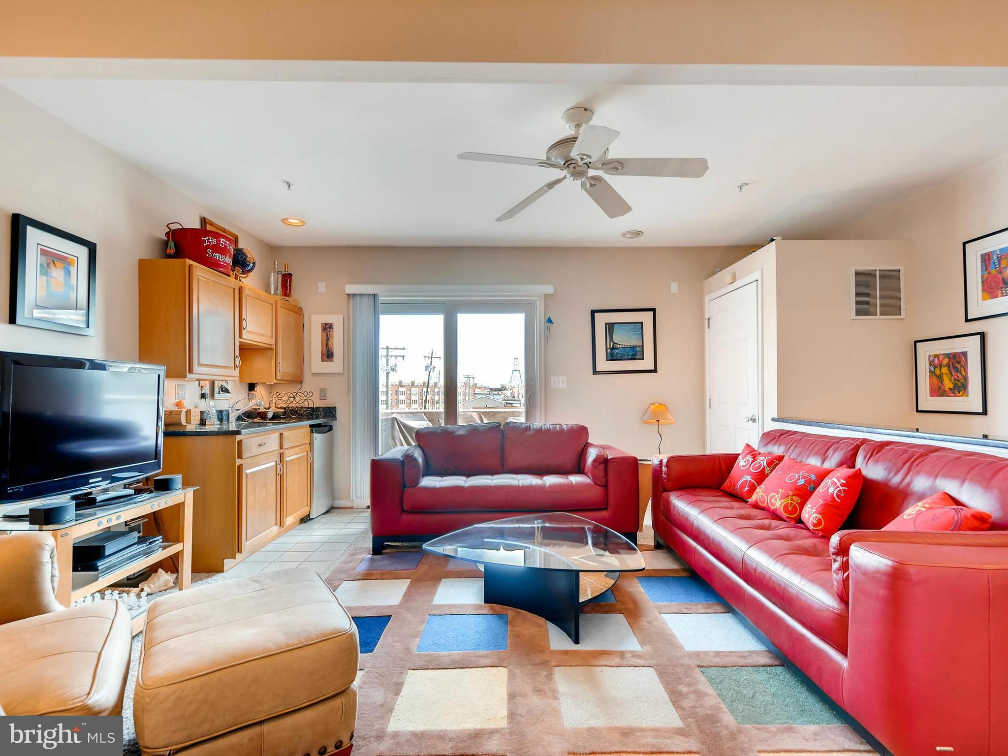 LOCUST POINT - Residential