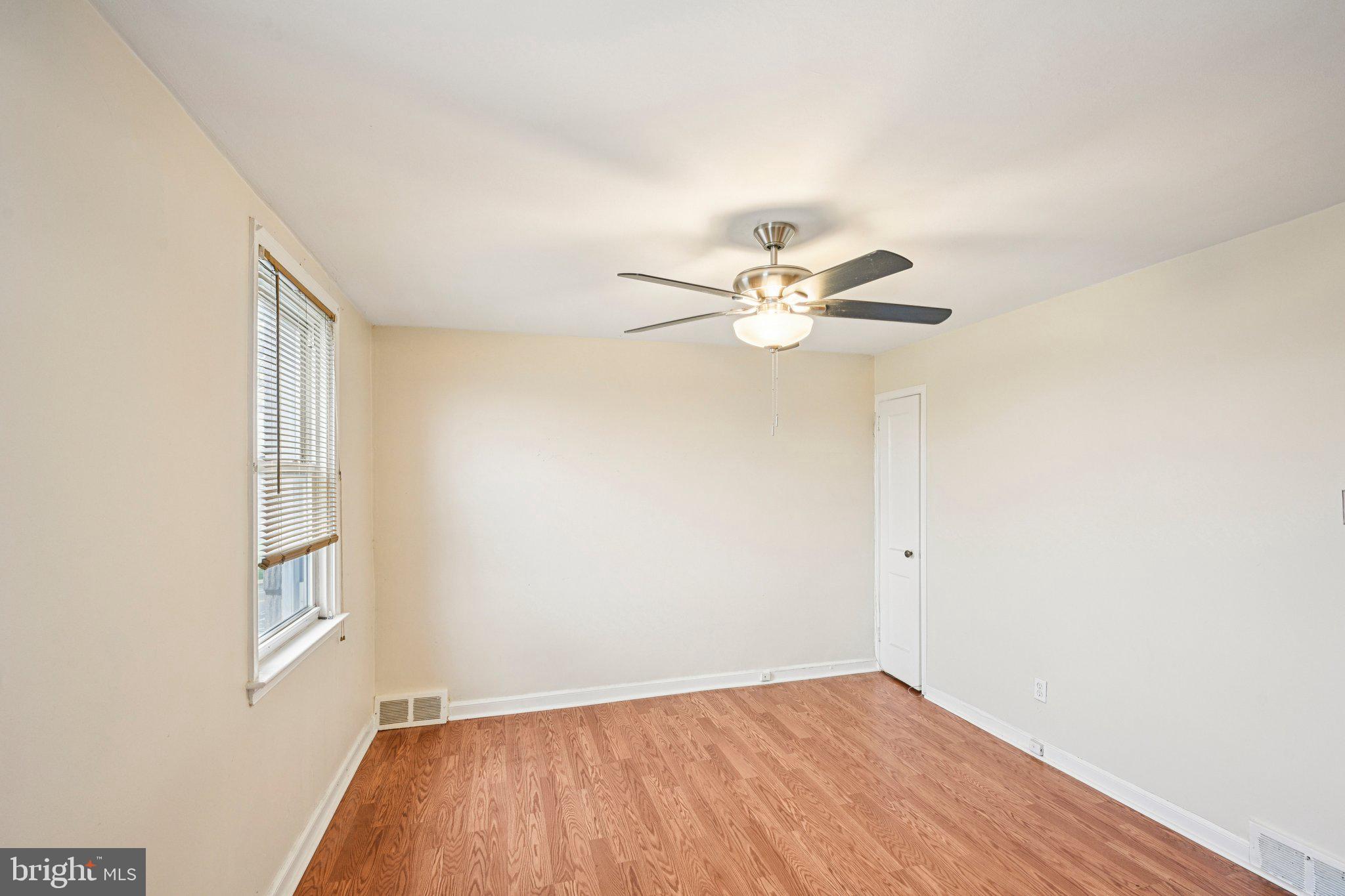 OXFORD CIRCLE - Residential