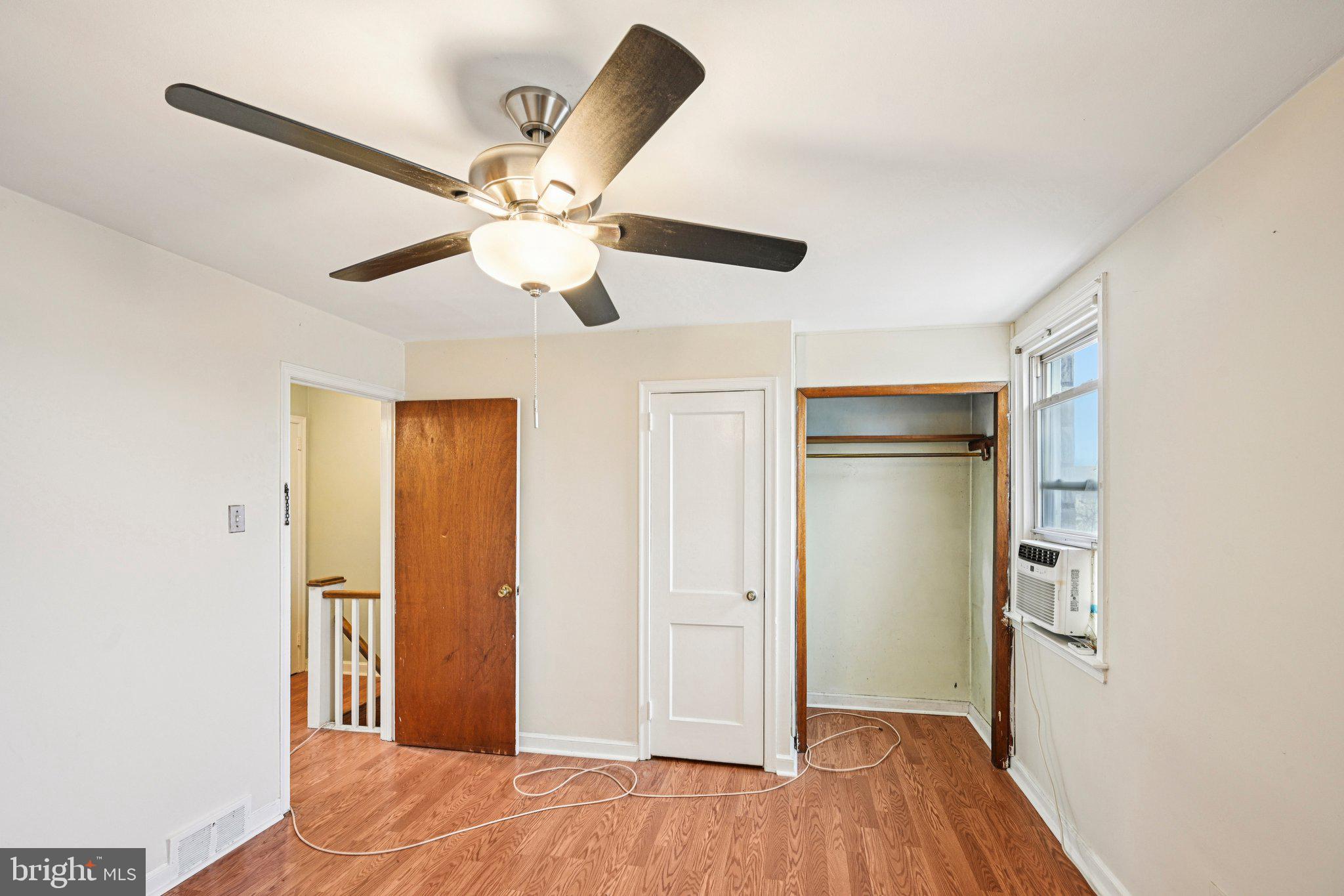 OXFORD CIRCLE - Residential