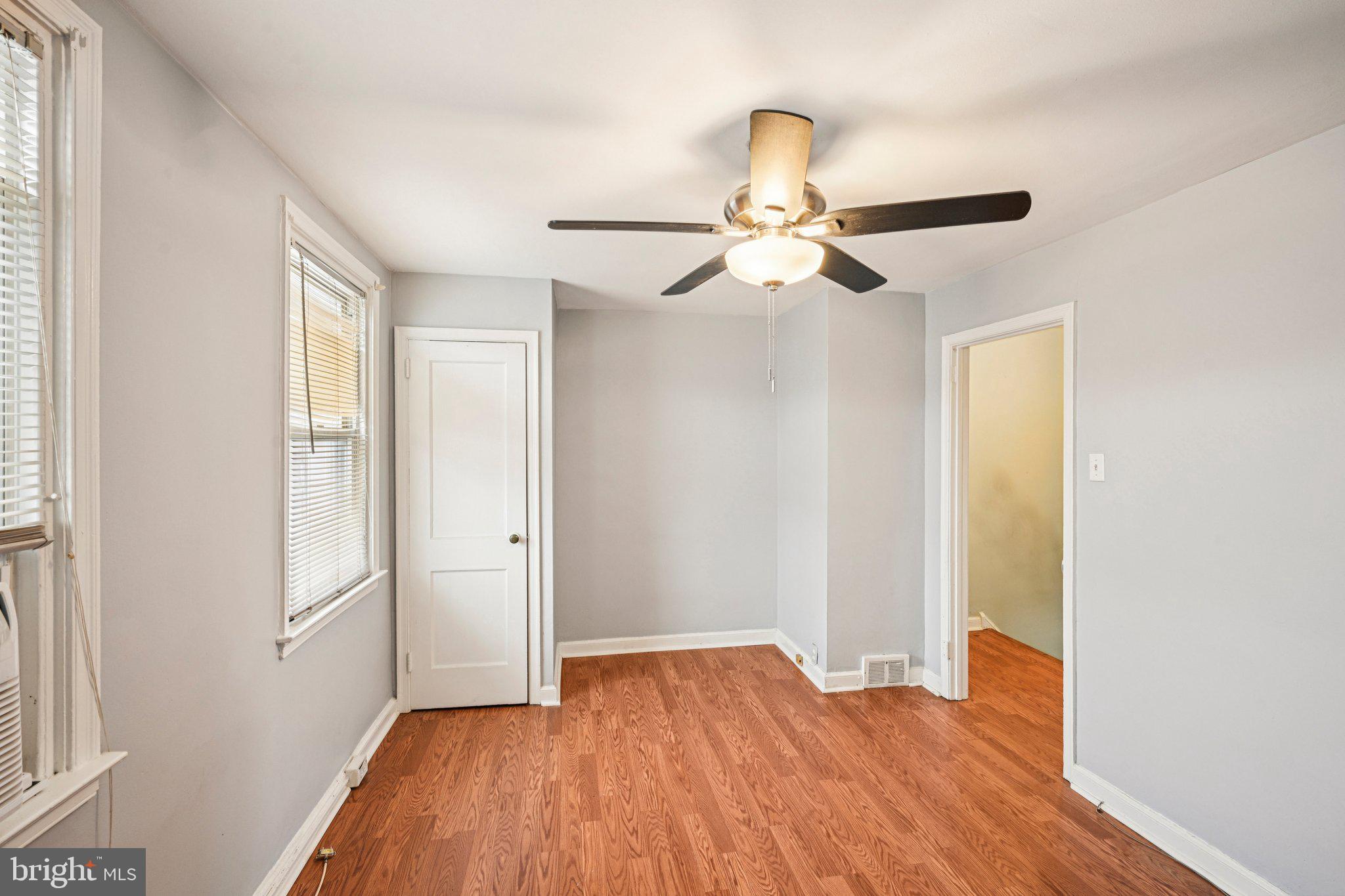 OXFORD CIRCLE - Residential