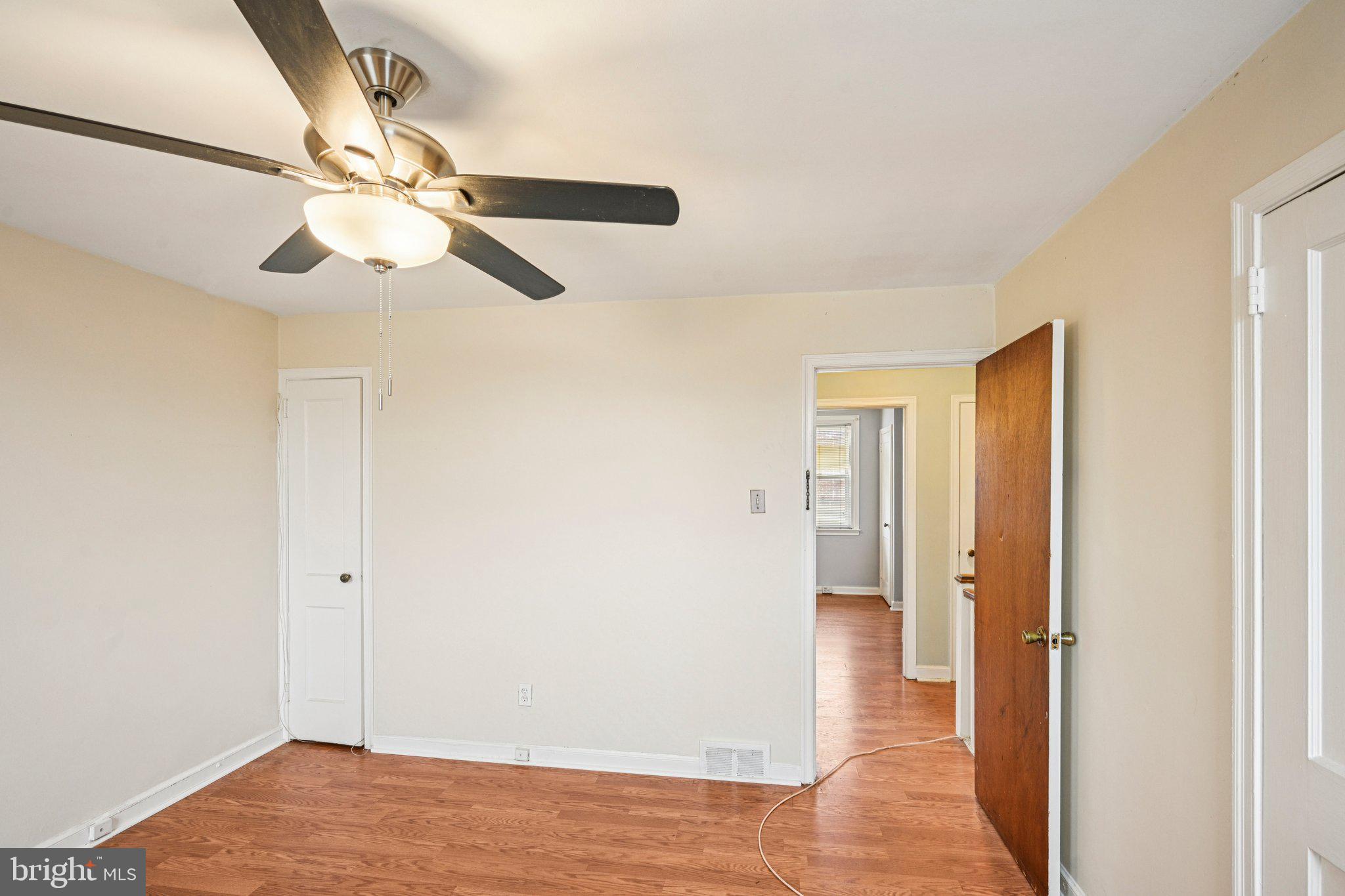 OXFORD CIRCLE - Residential