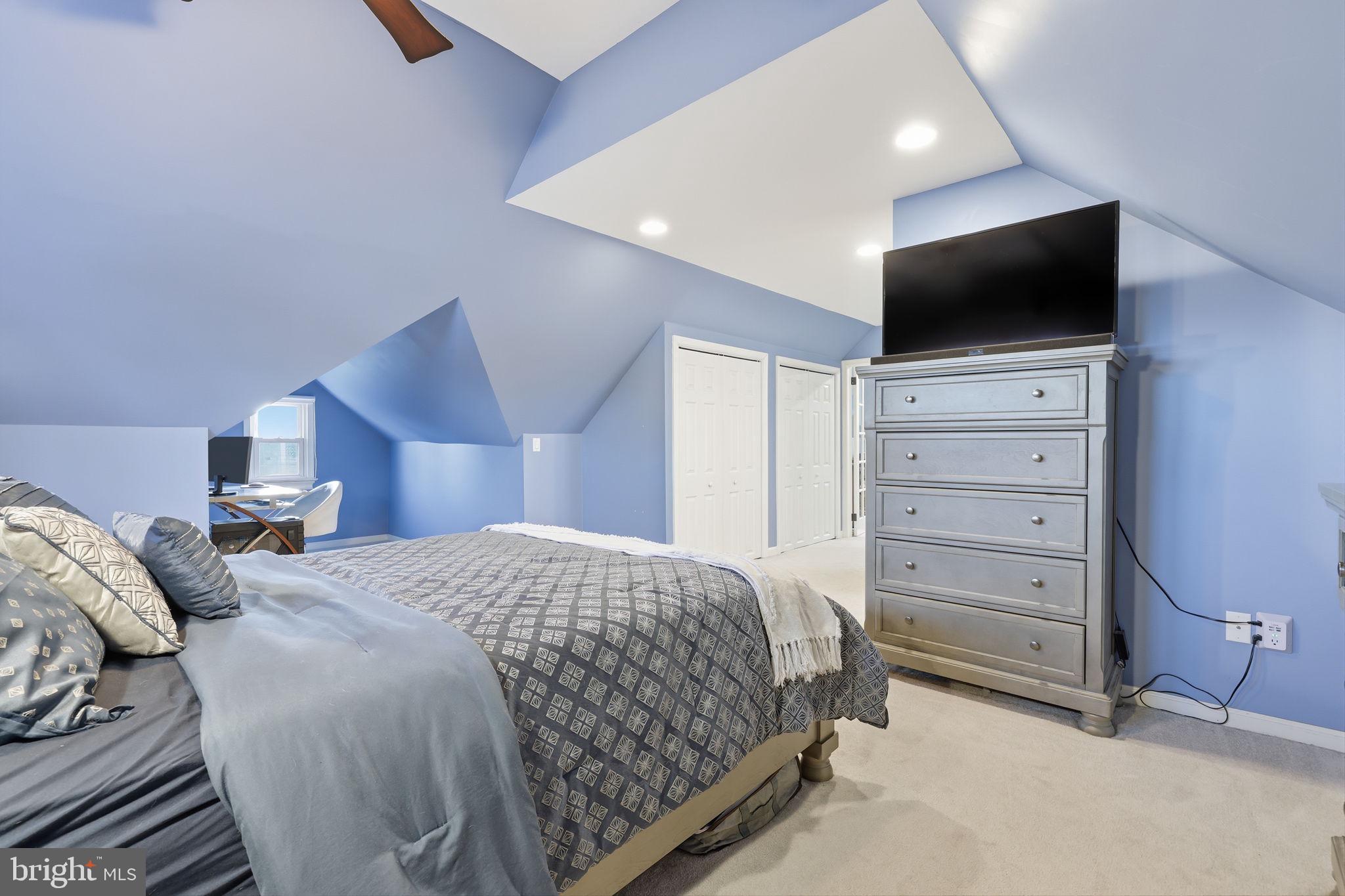 FAIROAKS - Residential