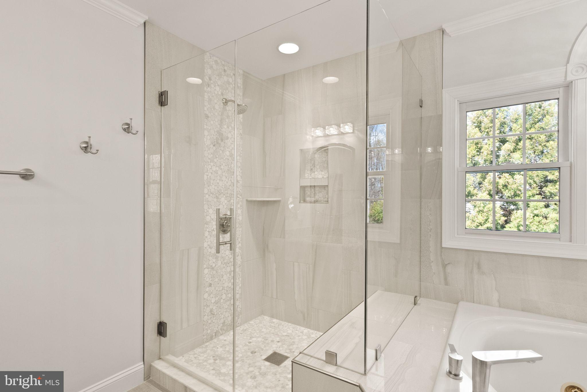 LENAH RUN - Residential