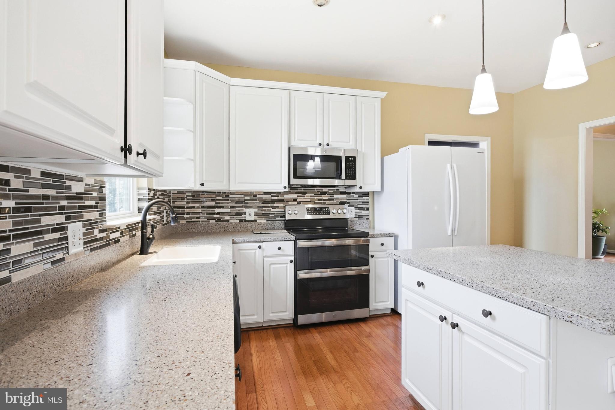 SAYBROOKE - Residential