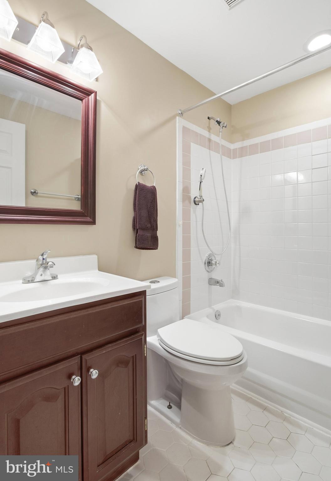 SAYBROOKE - Residential