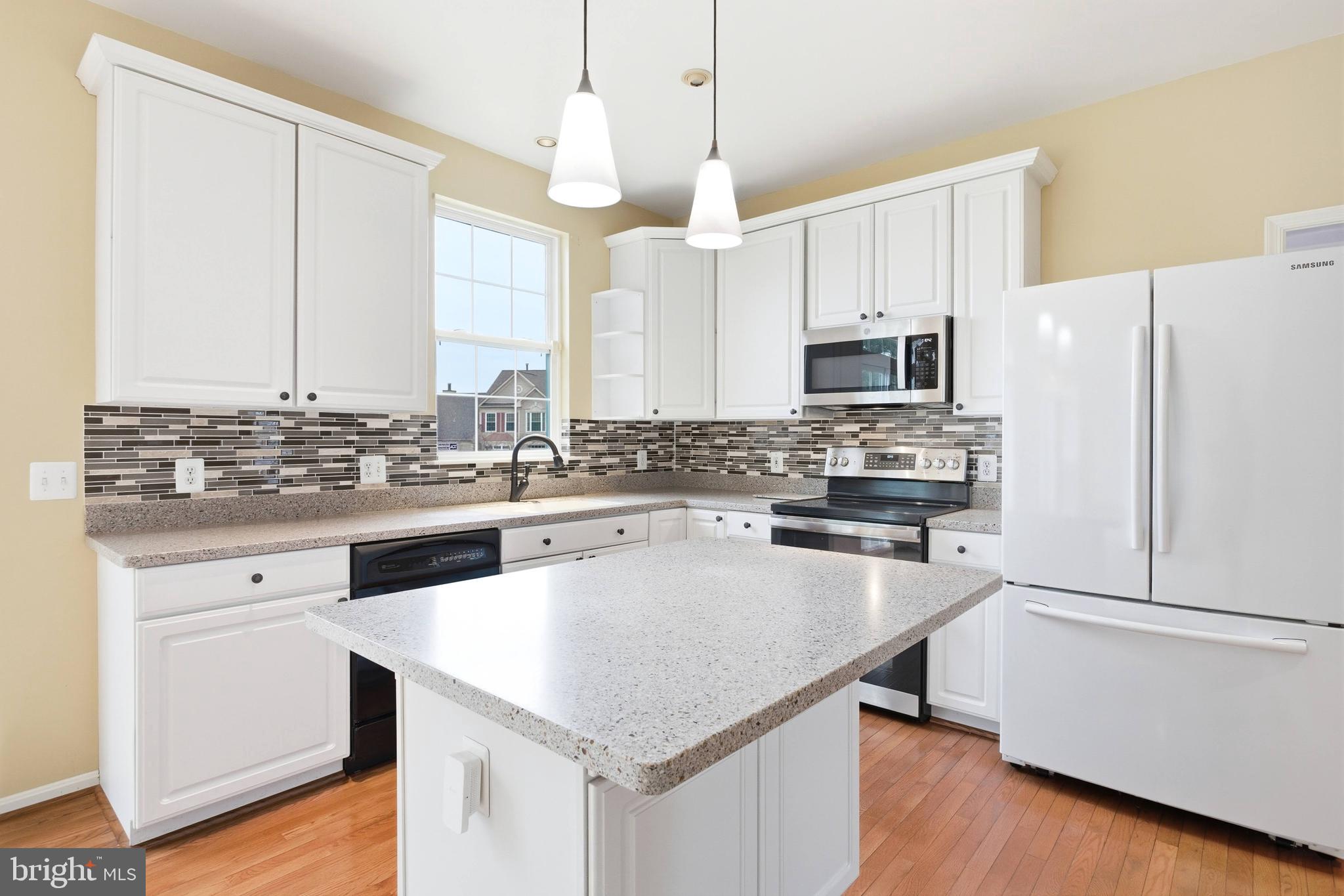 SAYBROOKE - Residential