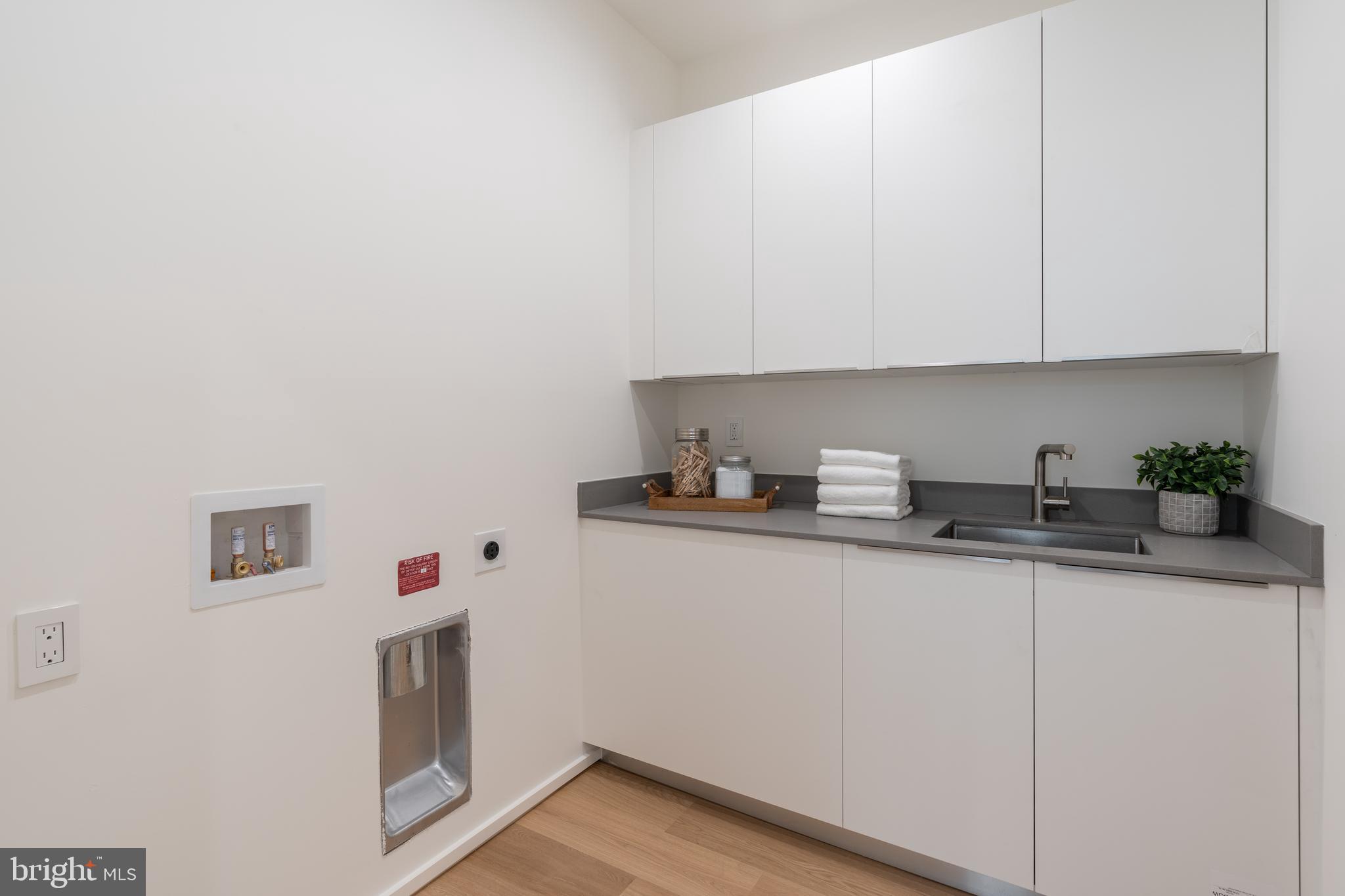 BROYHILL LANGLEY ESTATES - Residential