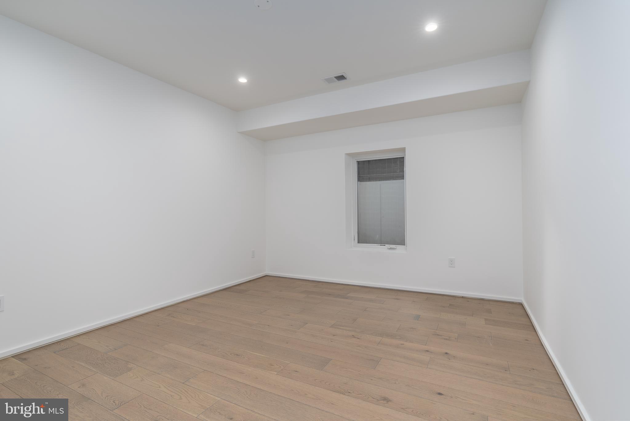 BROYHILL LANGLEY ESTATES - Residential