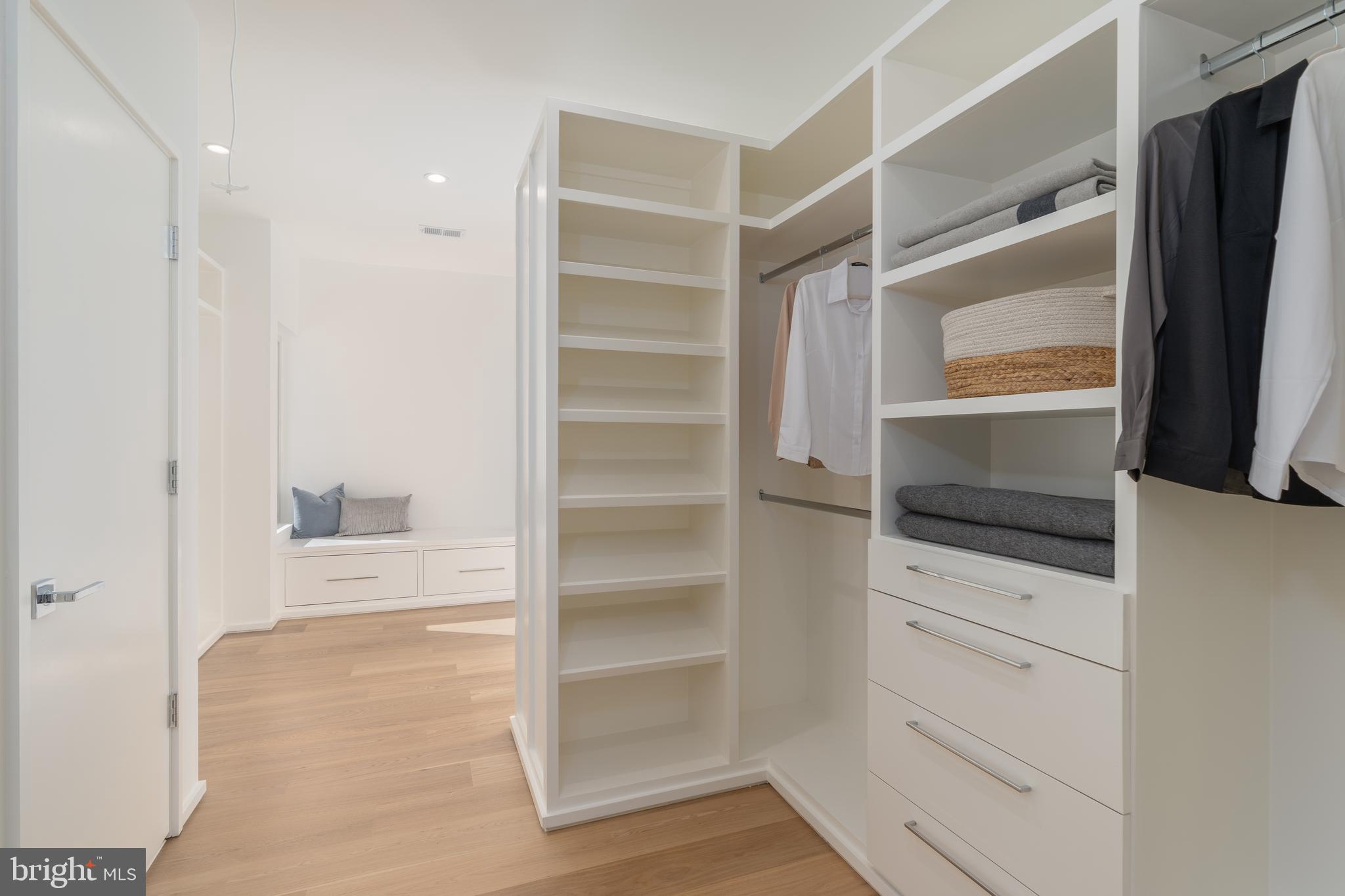 BROYHILL LANGLEY ESTATES - Residential