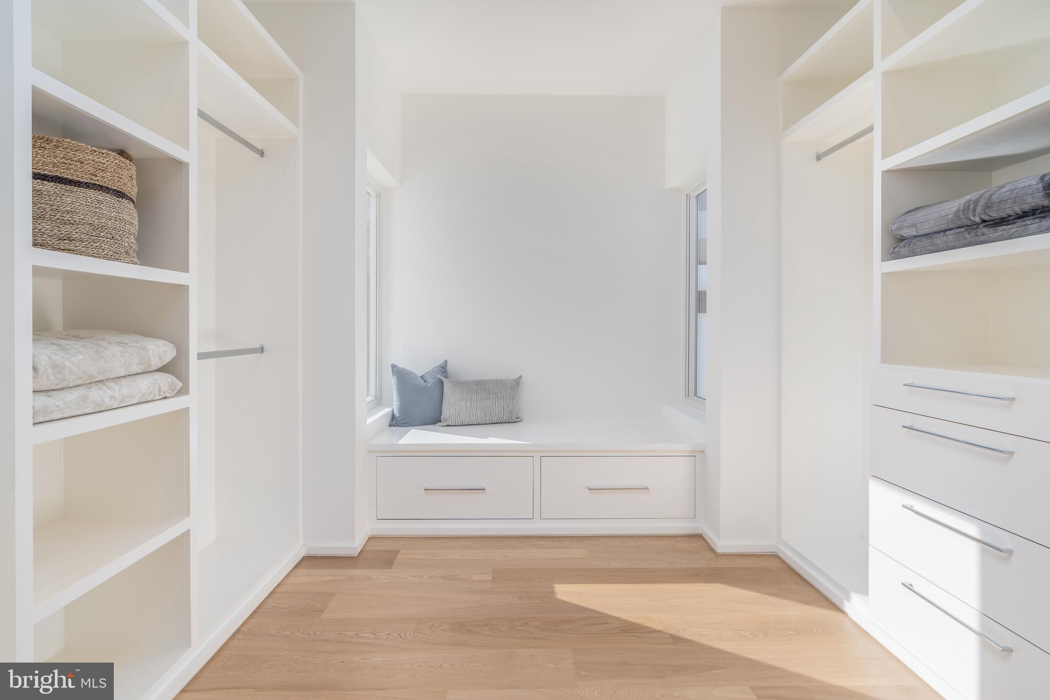 BROYHILL LANGLEY ESTATES - Residential