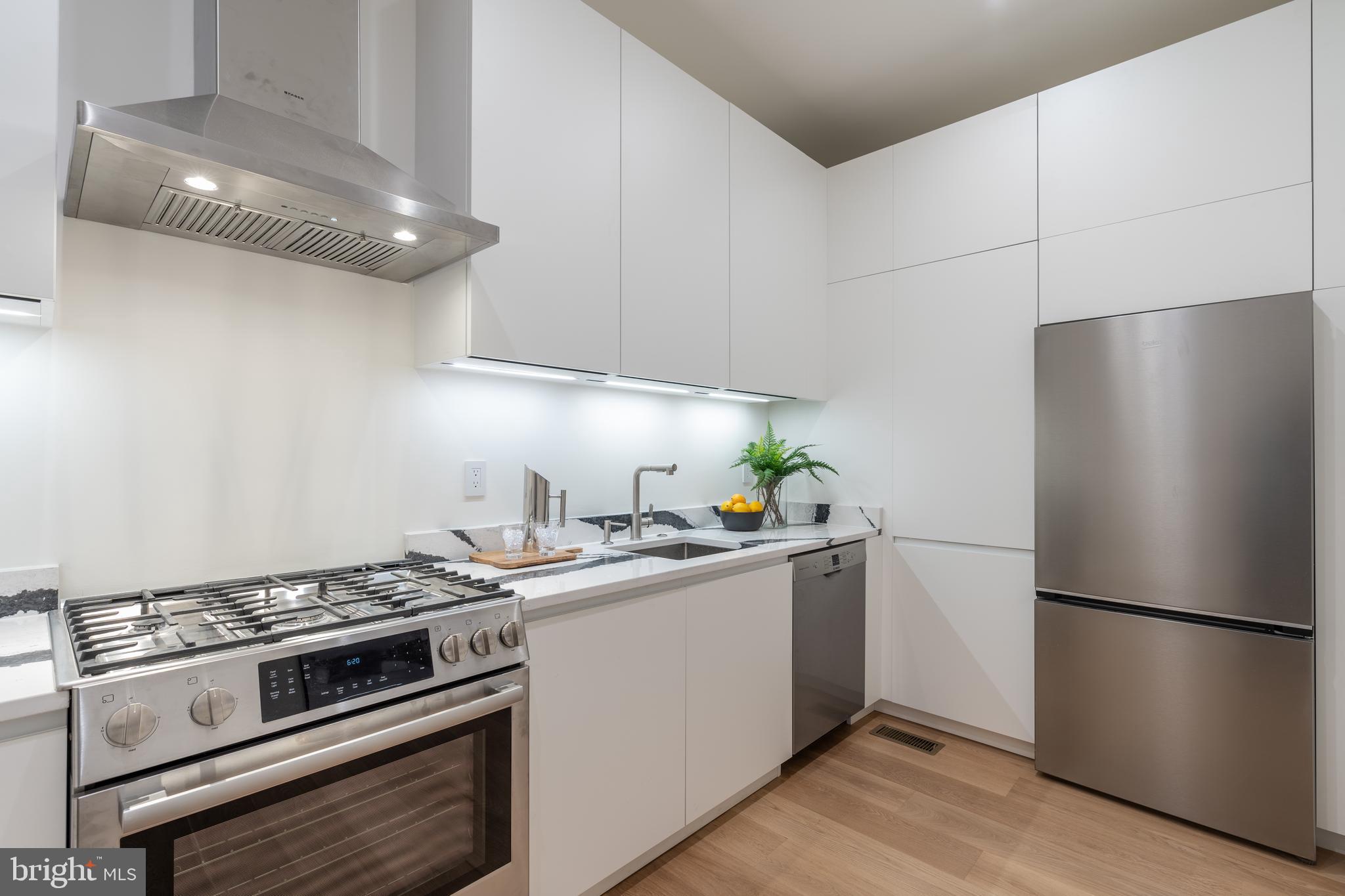 BROYHILL LANGLEY ESTATES - Residential