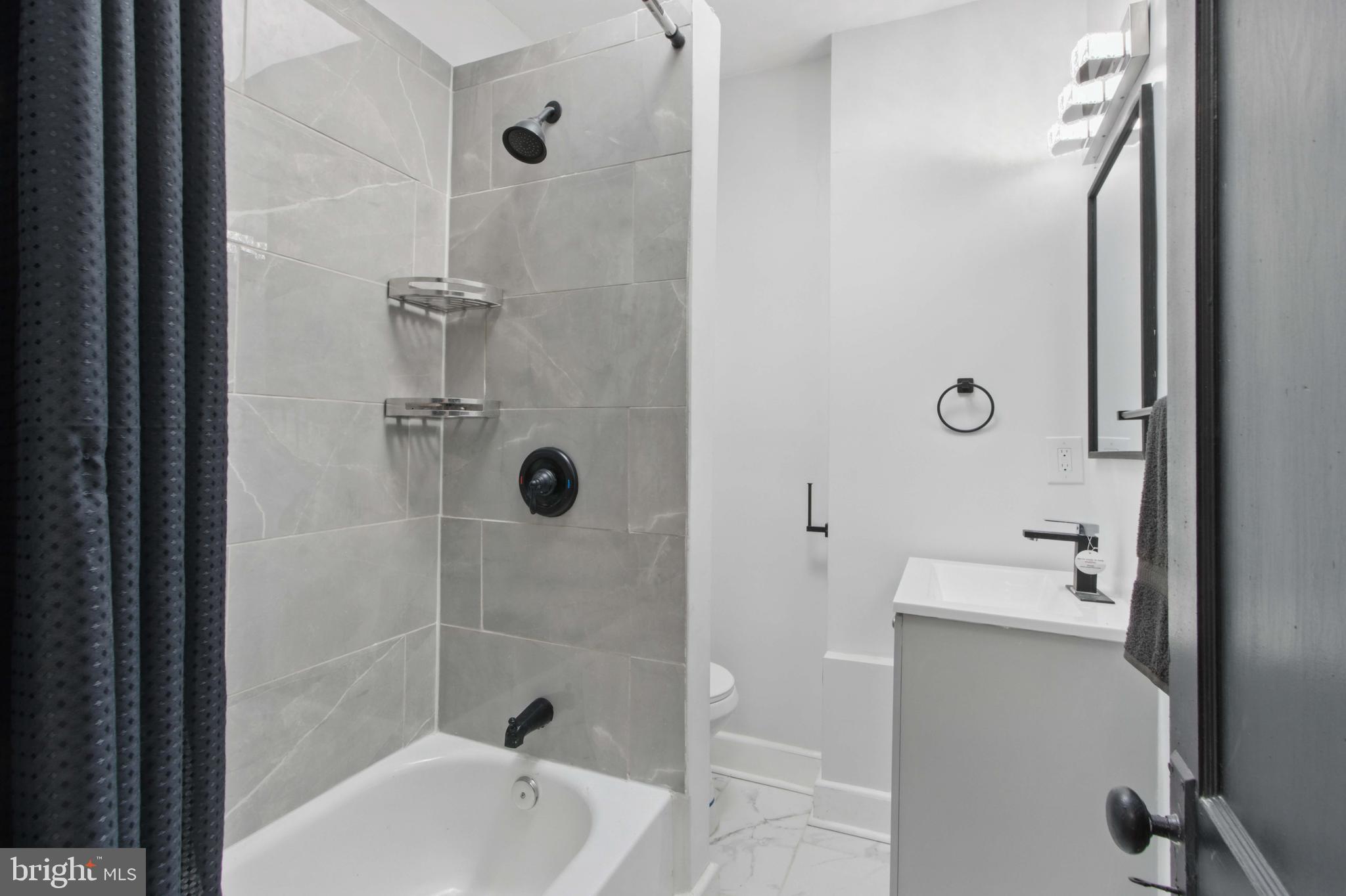 SANDTOWN-WINCHESTER - Residential