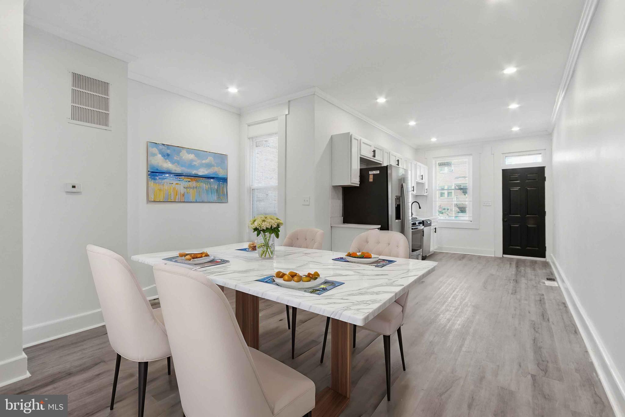 SANDTOWN-WINCHESTER - Residential