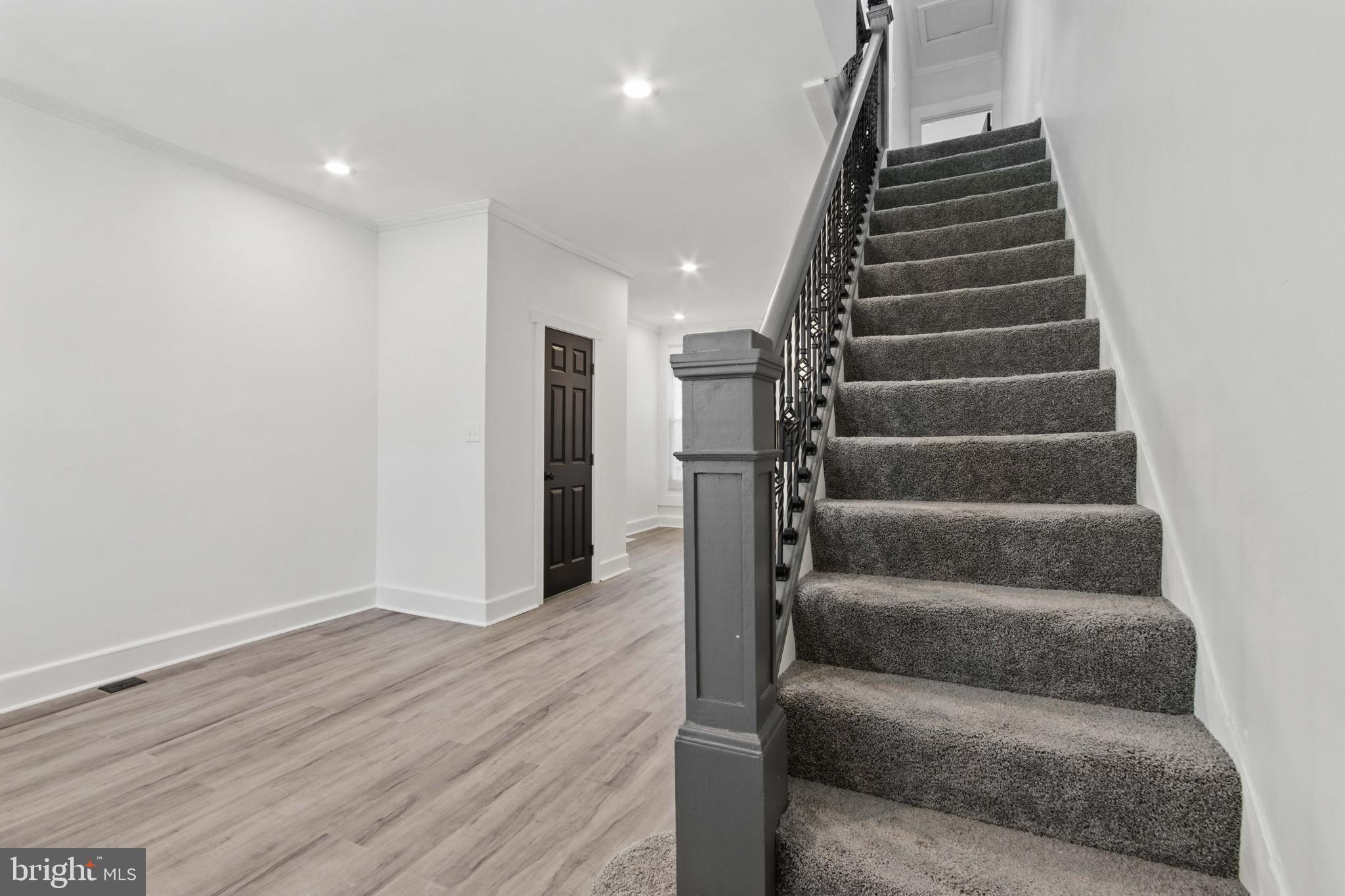 SANDTOWN-WINCHESTER - Residential