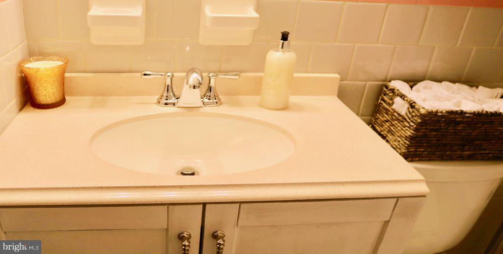 ADMIRAL HEIGHTS - Residential Lease