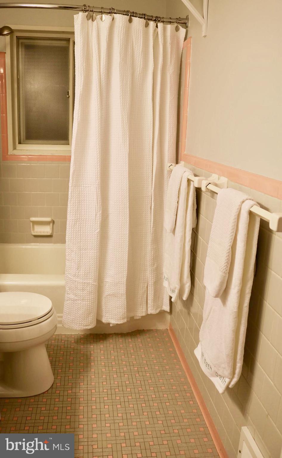 ADMIRAL HEIGHTS - Residential Lease