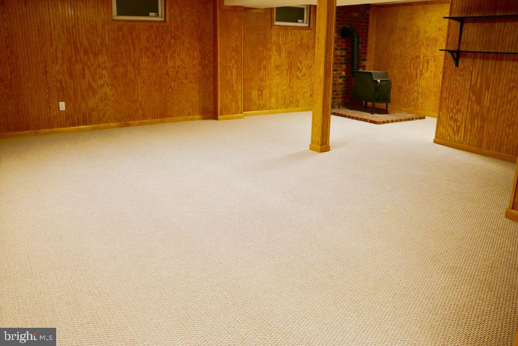 ADMIRAL HEIGHTS - Residential Lease