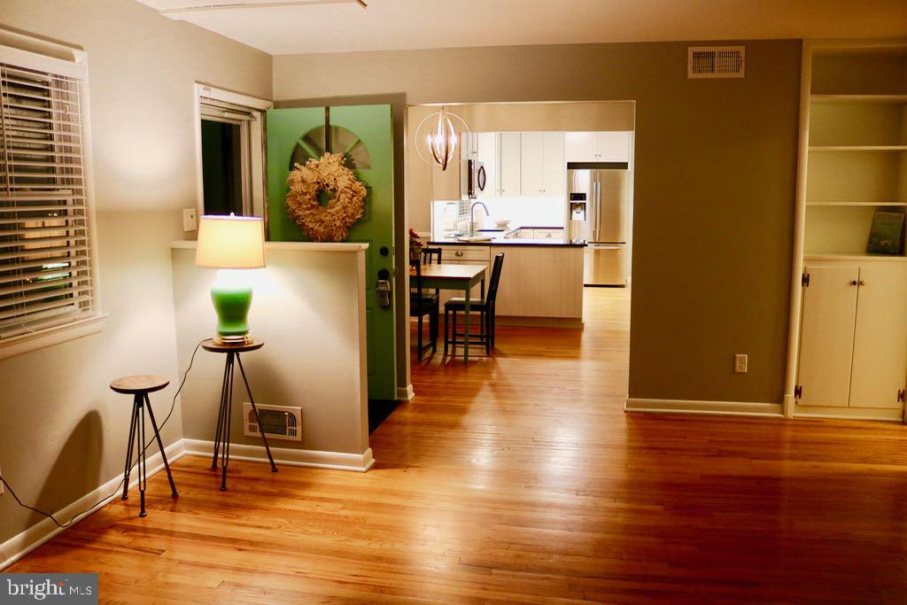 ADMIRAL HEIGHTS - Residential Lease