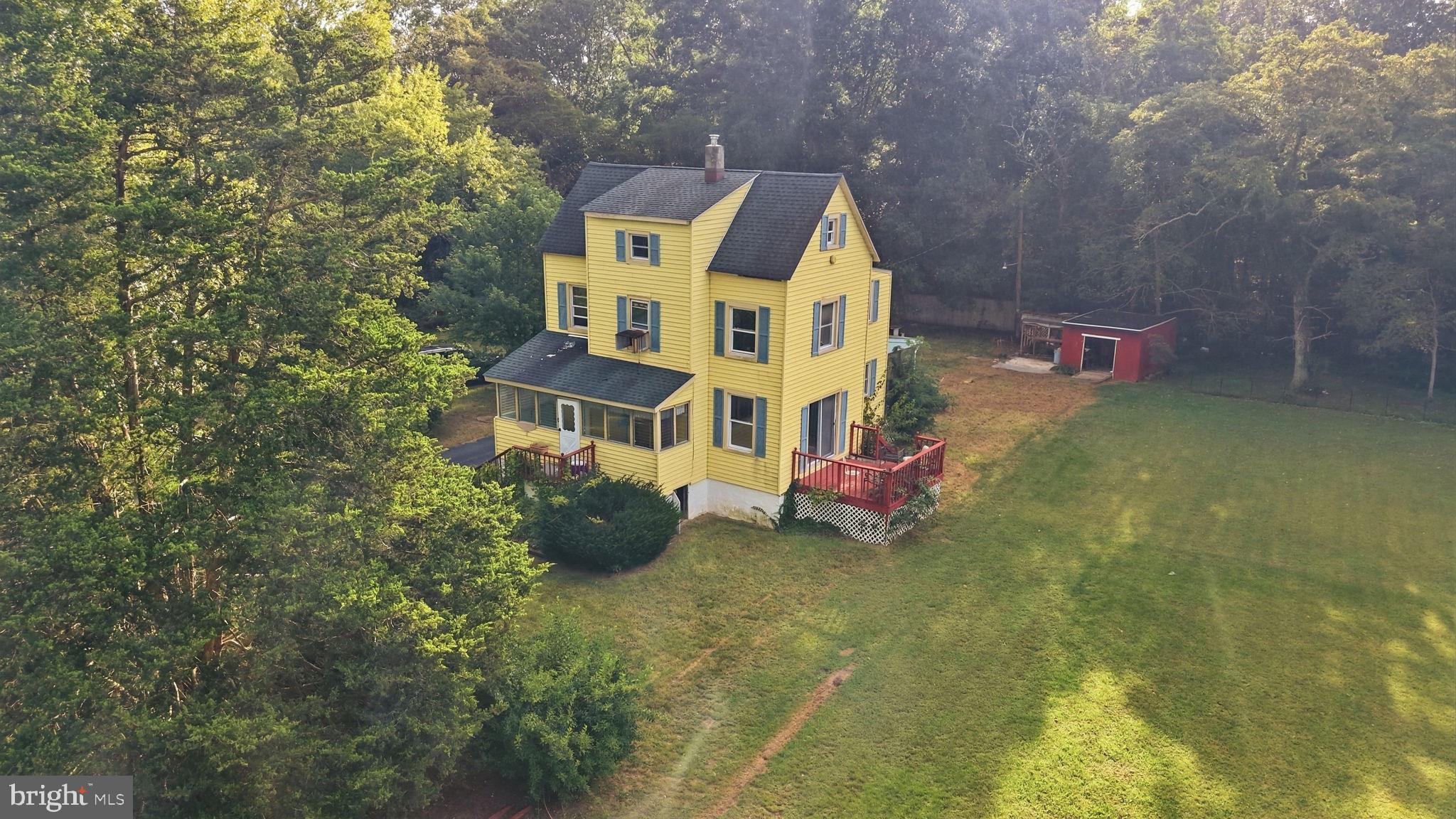 11 MARTINTOWN ROAD