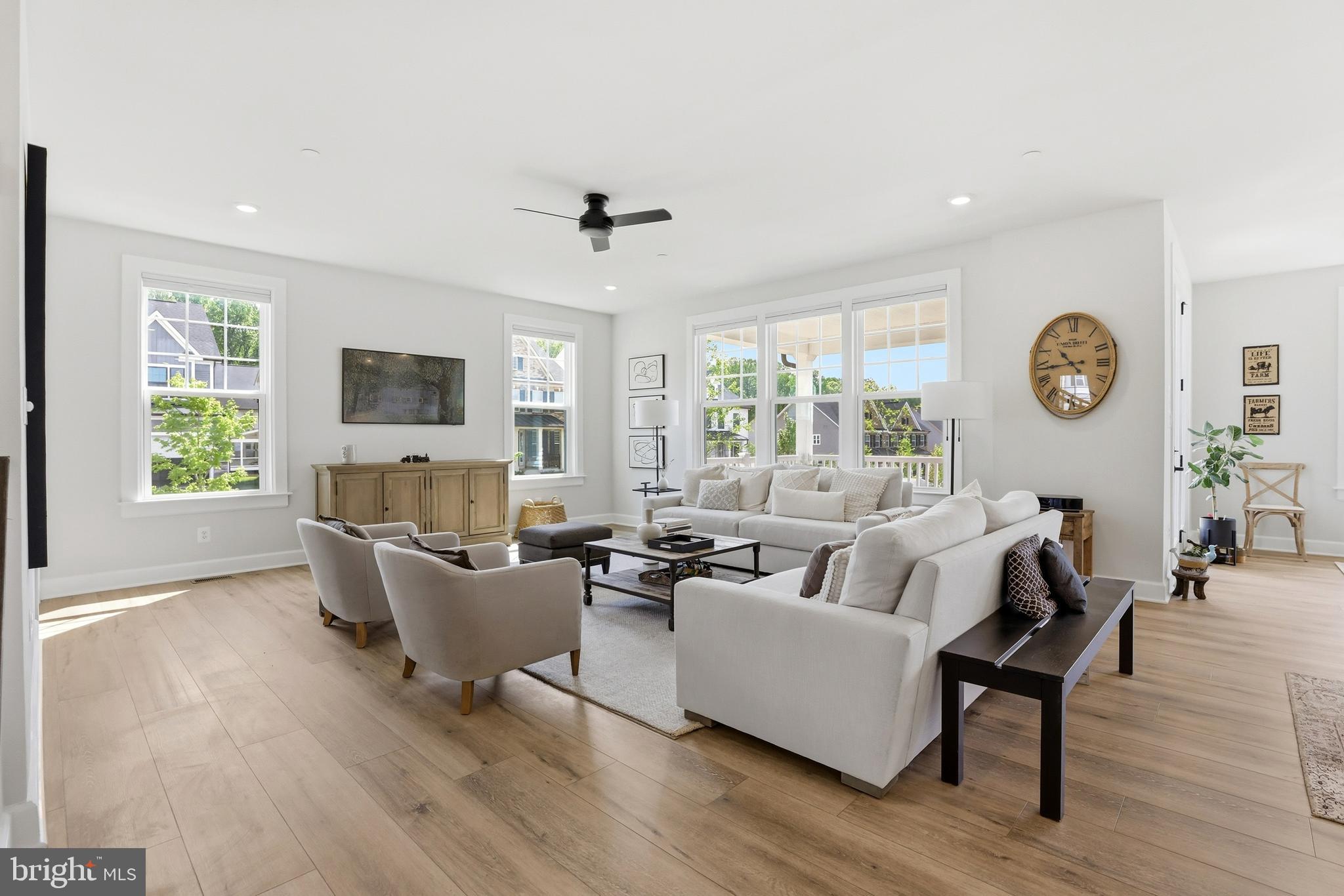 WESTMOUNT - Residential