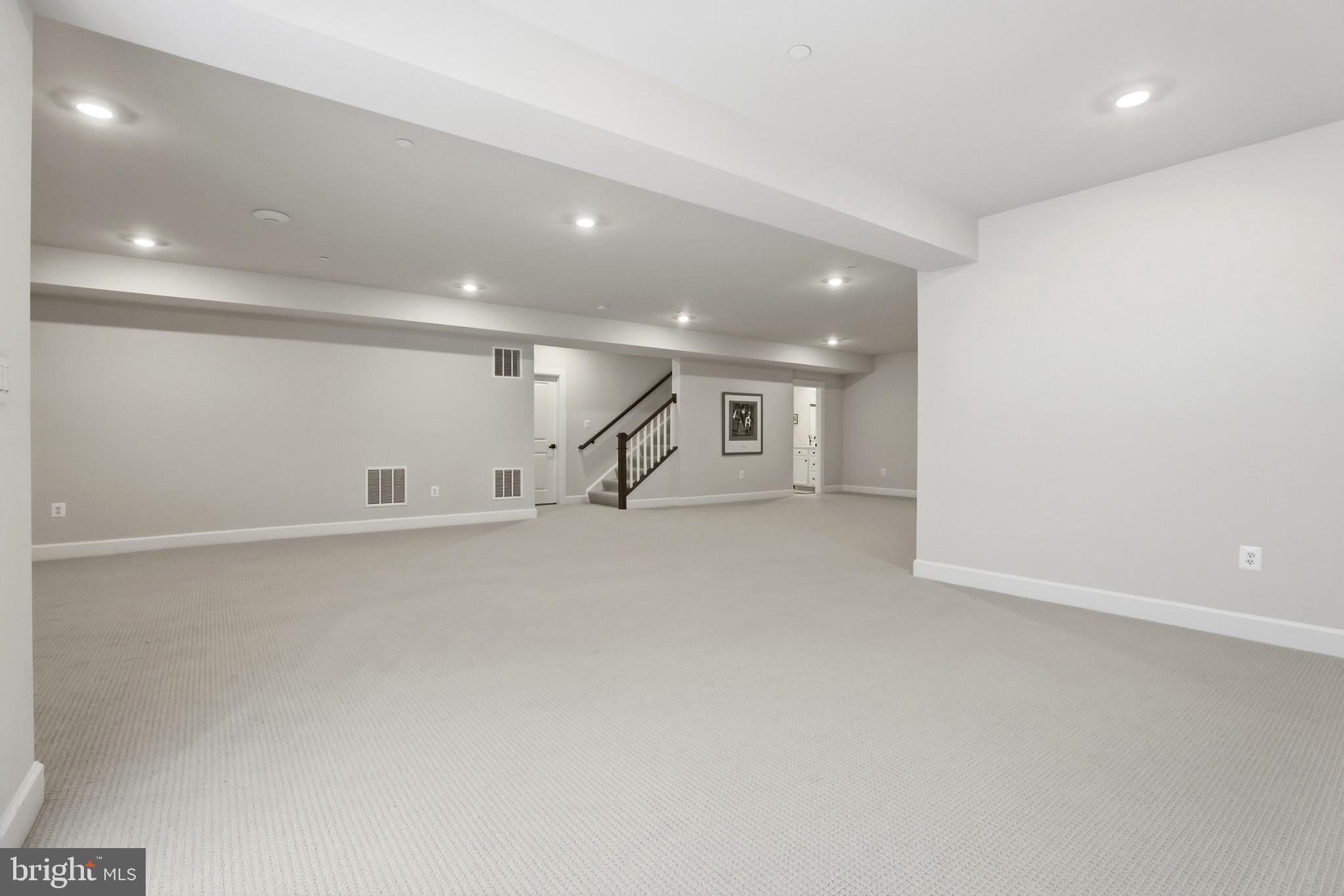 WESTMOUNT - Residential