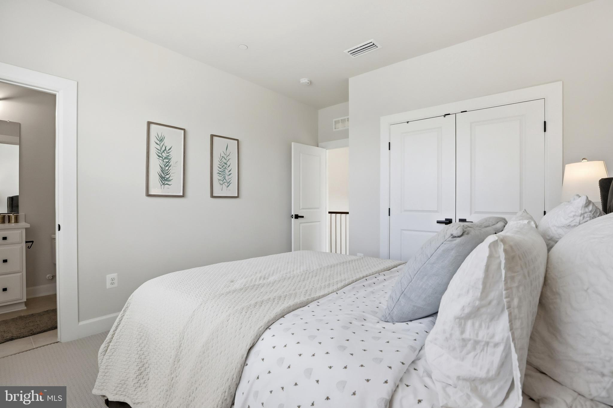 WESTMOUNT - Residential