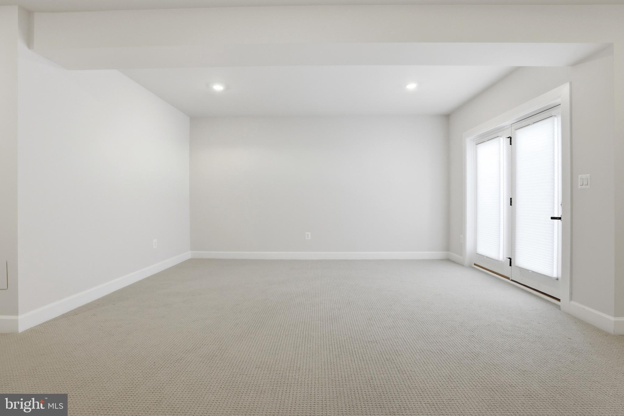 WESTMOUNT - Residential