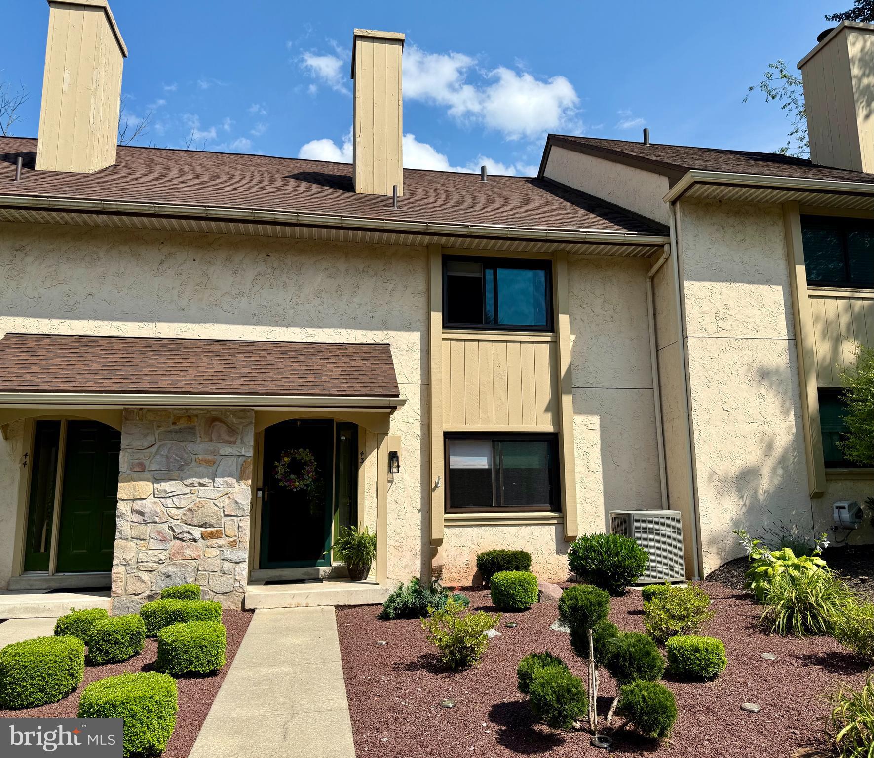 43 MUIRFIELD DRIVE