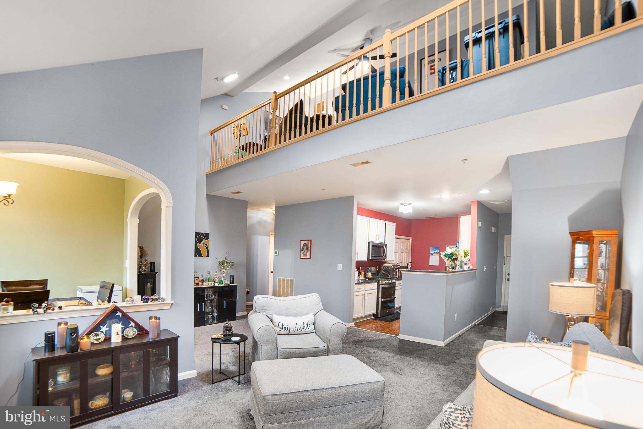 HOLLINGTON AT THE POINTE - Residential