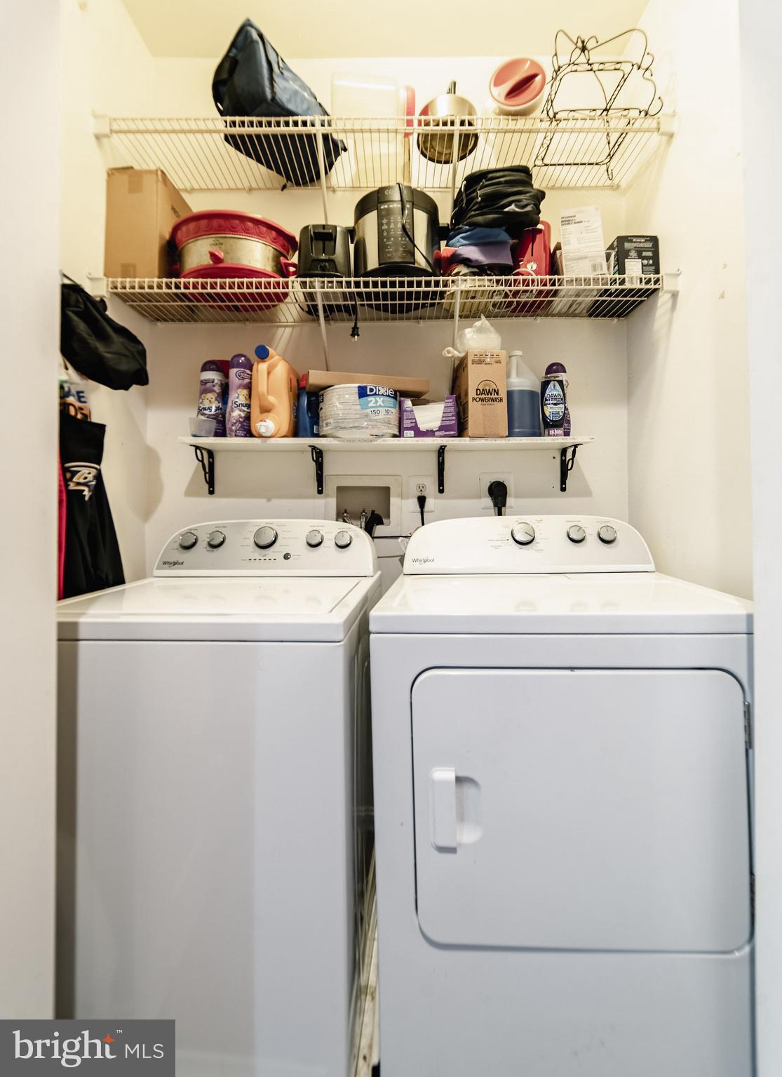 HOLLINGTON AT THE POINTE - Residential