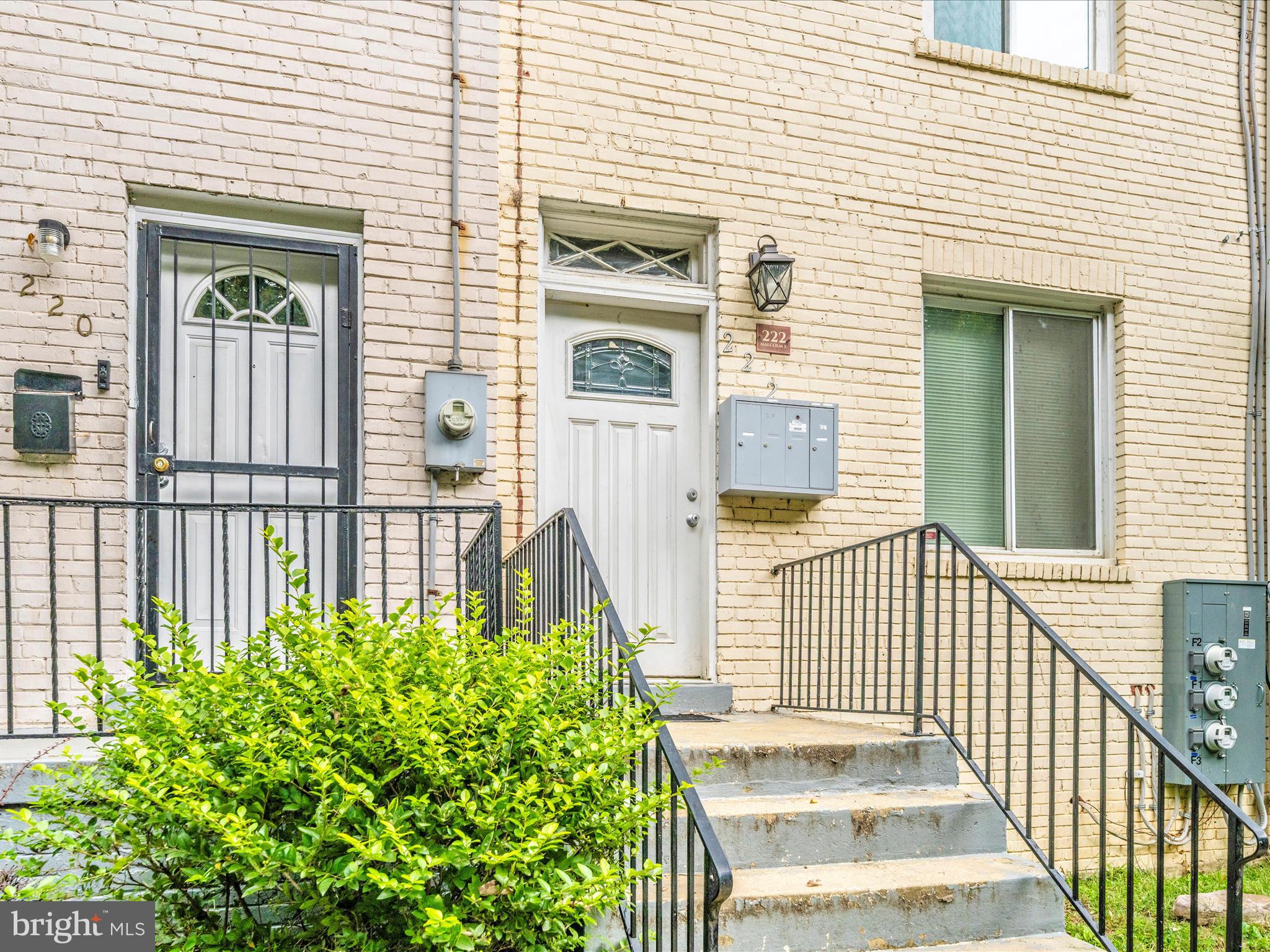 222 MALCOLM X AVENUE SE