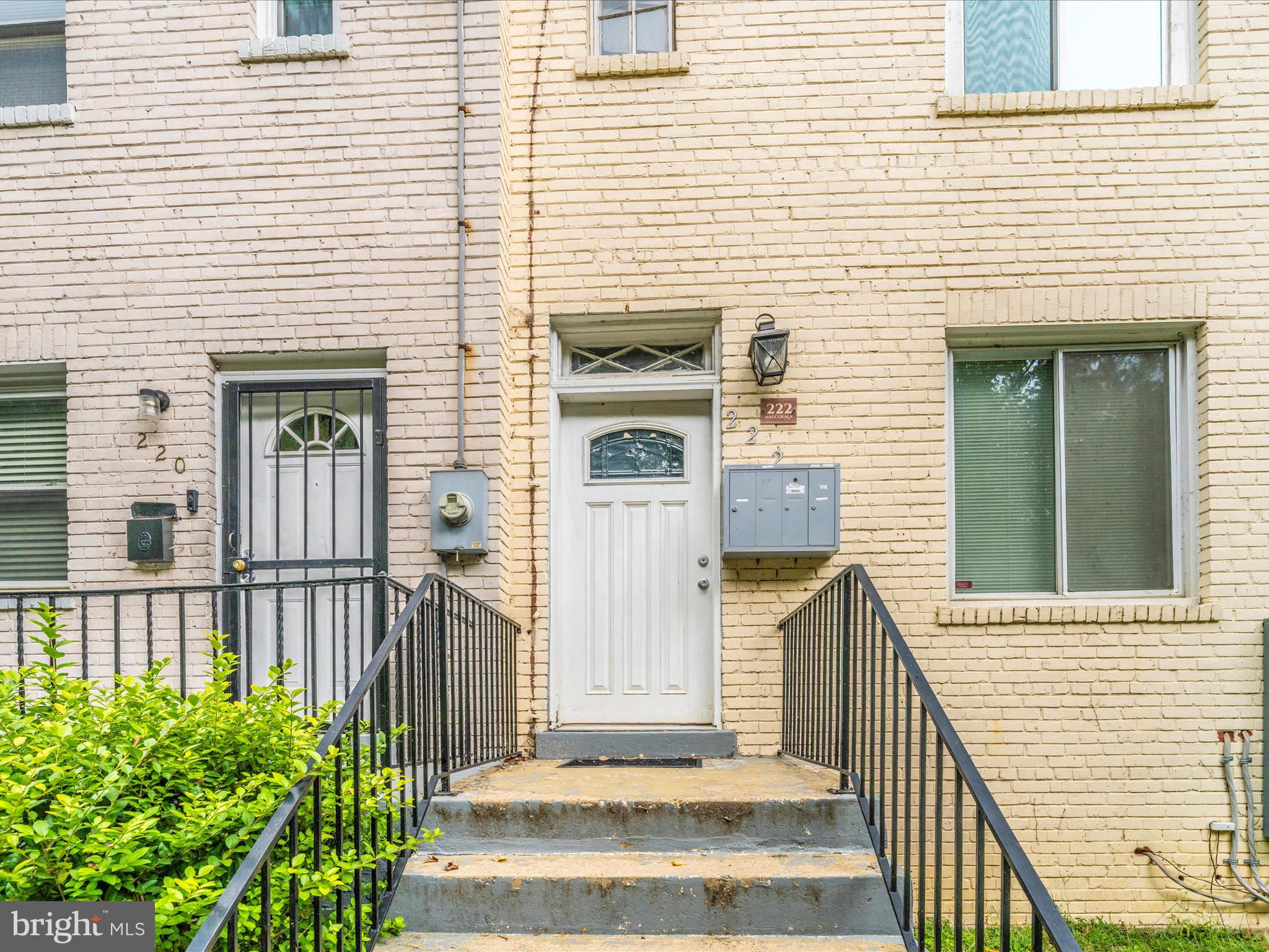 222 MALCOLM X AVENUE SE