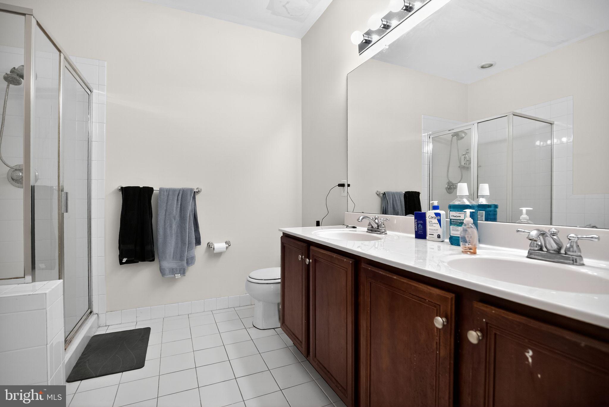 THE GRANDE AT RIVERVIEW - Residential