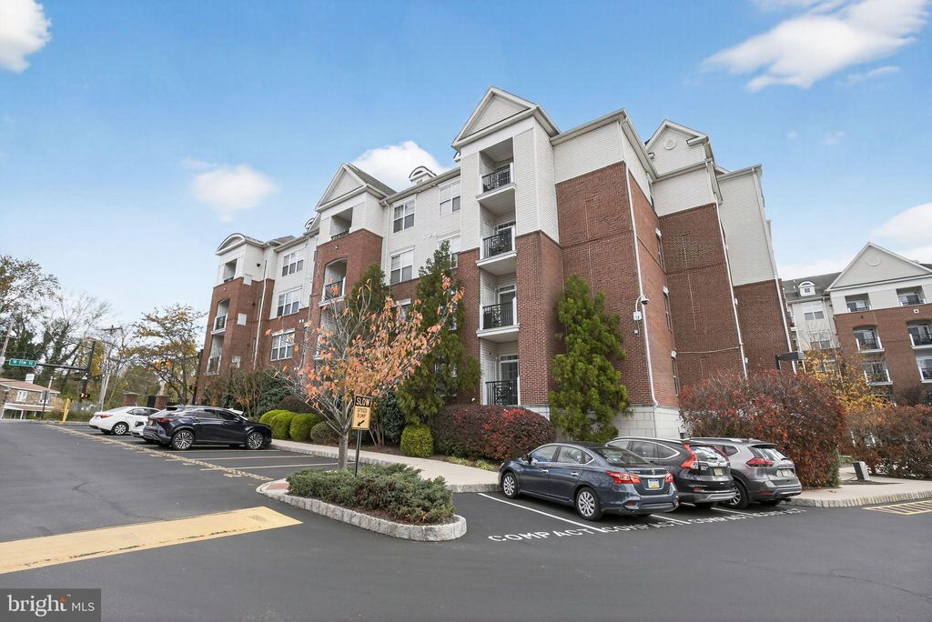 Photo of 350 W Elm Street #3207, CONSHOHOCKEN, PA 19428 (MLS # PAMC2161420)